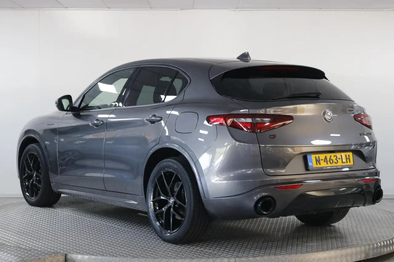 Alfa Romeo Stelvio 2.0 T AWD Veloce Ti BTW'er Clima Leder Elek., миниатюра 8