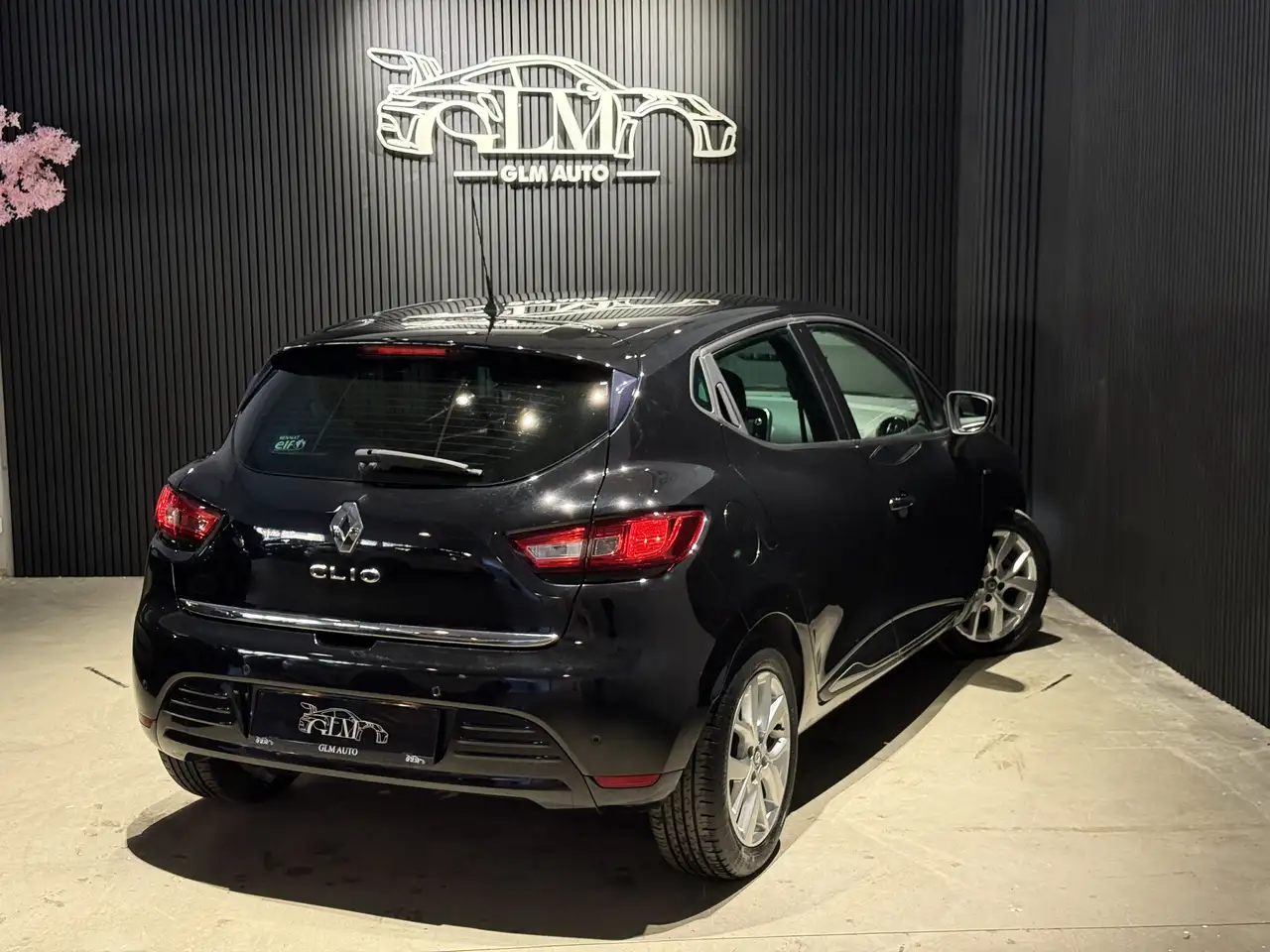 Renault Clio - Image 3