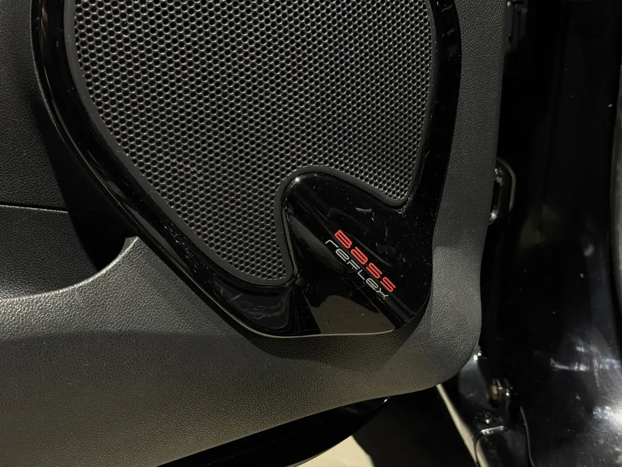 Renault Clio - Image 8