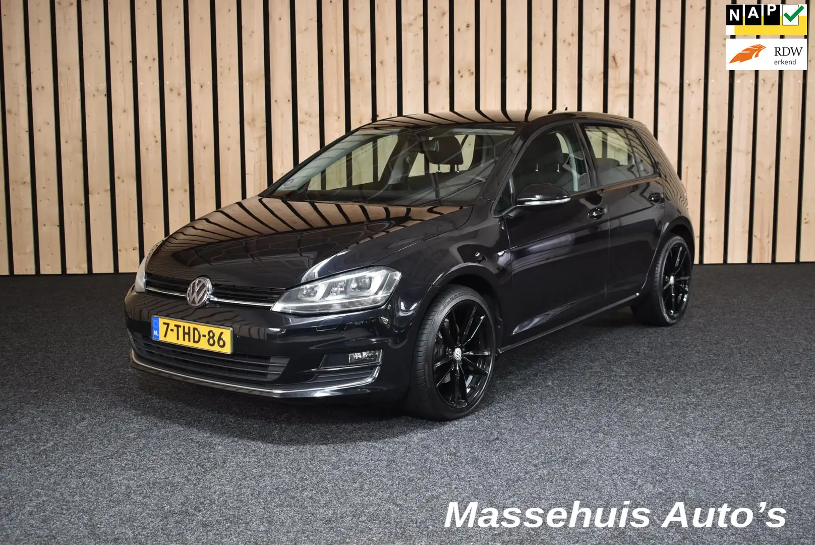 Volkswagen Golf 1.4 TSI ACT Highline 153dkm 18" 103kW Navi Clima C Zwart - 1