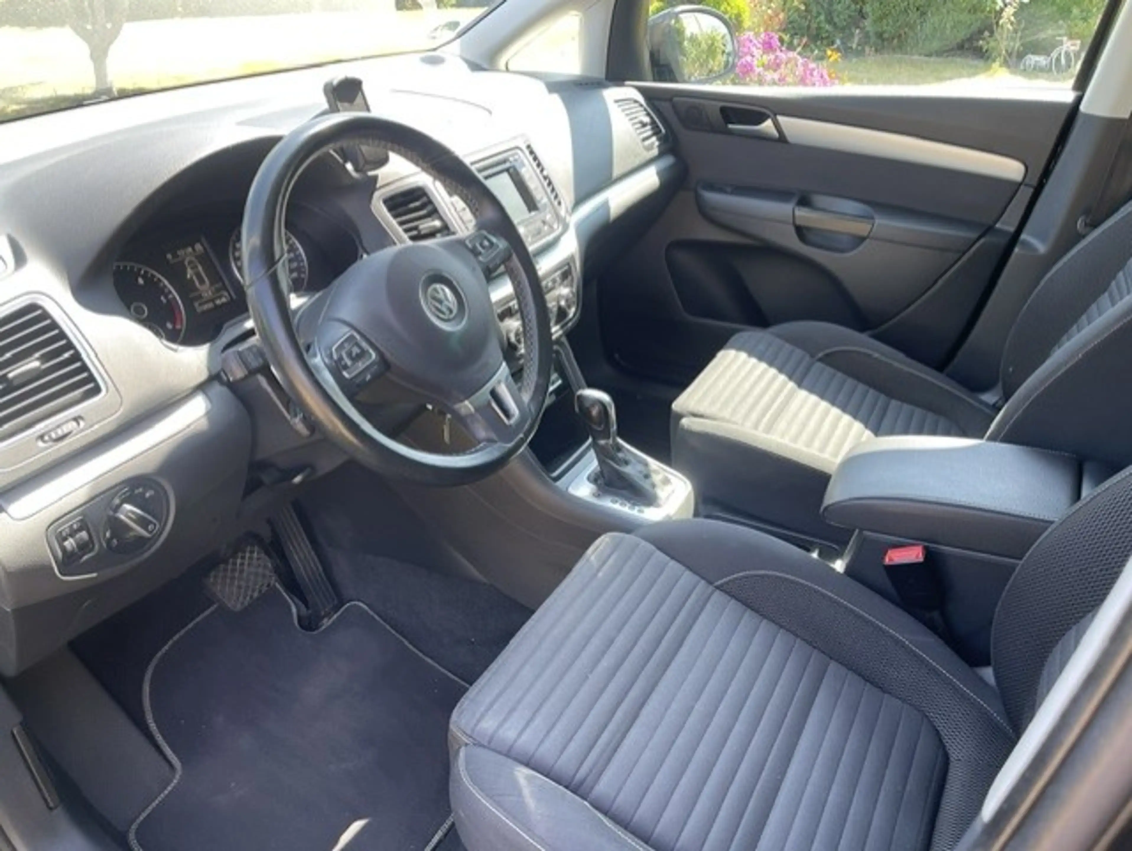 Volkswagen Sharan Sharan Diesel 2.0 TDI DSG BlueMotion Technology Cup — photo 13