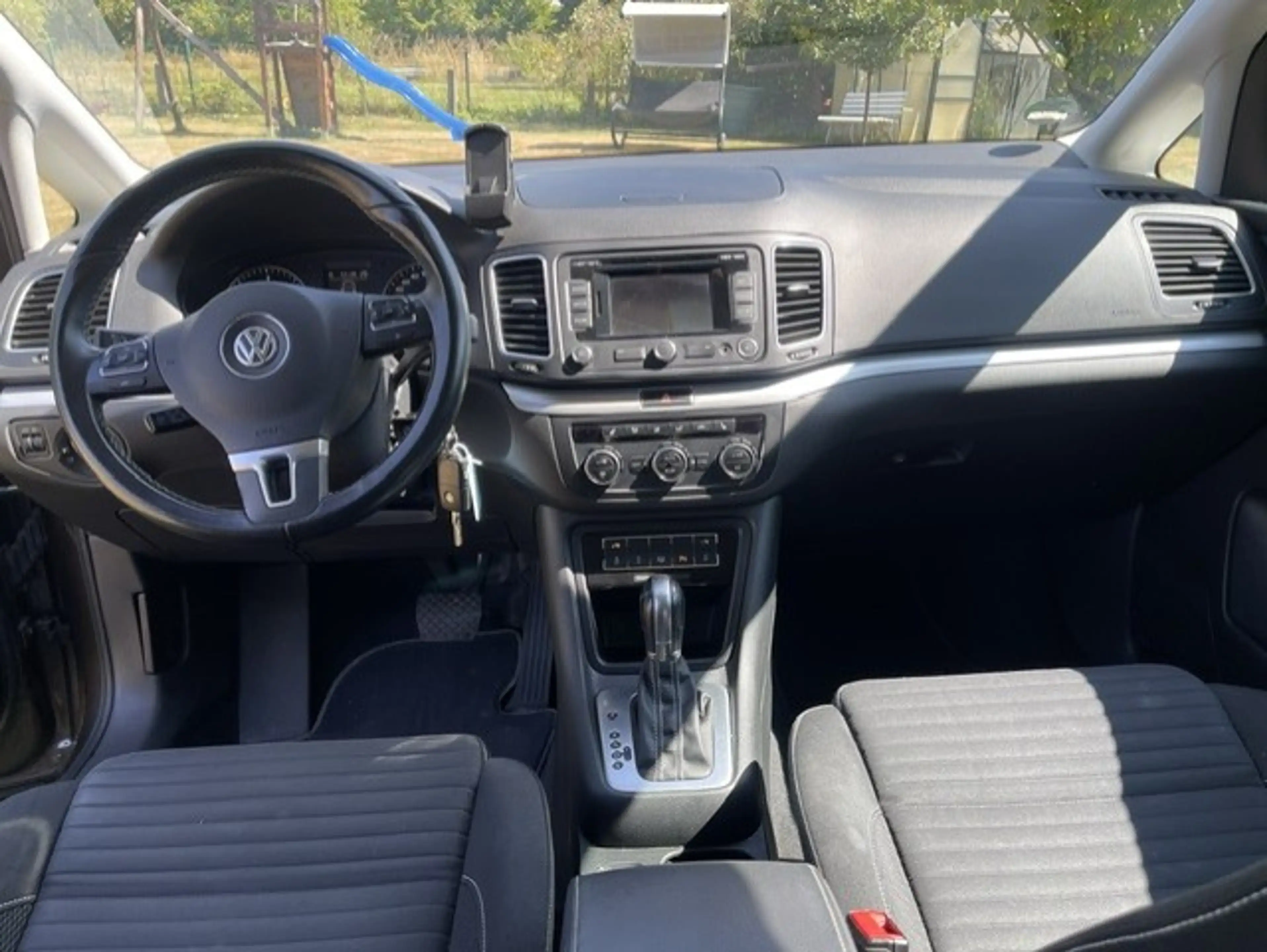 Volkswagen Sharan Sharan Diesel 2.0 TDI DSG BlueMotion Technology Cup — photo 10