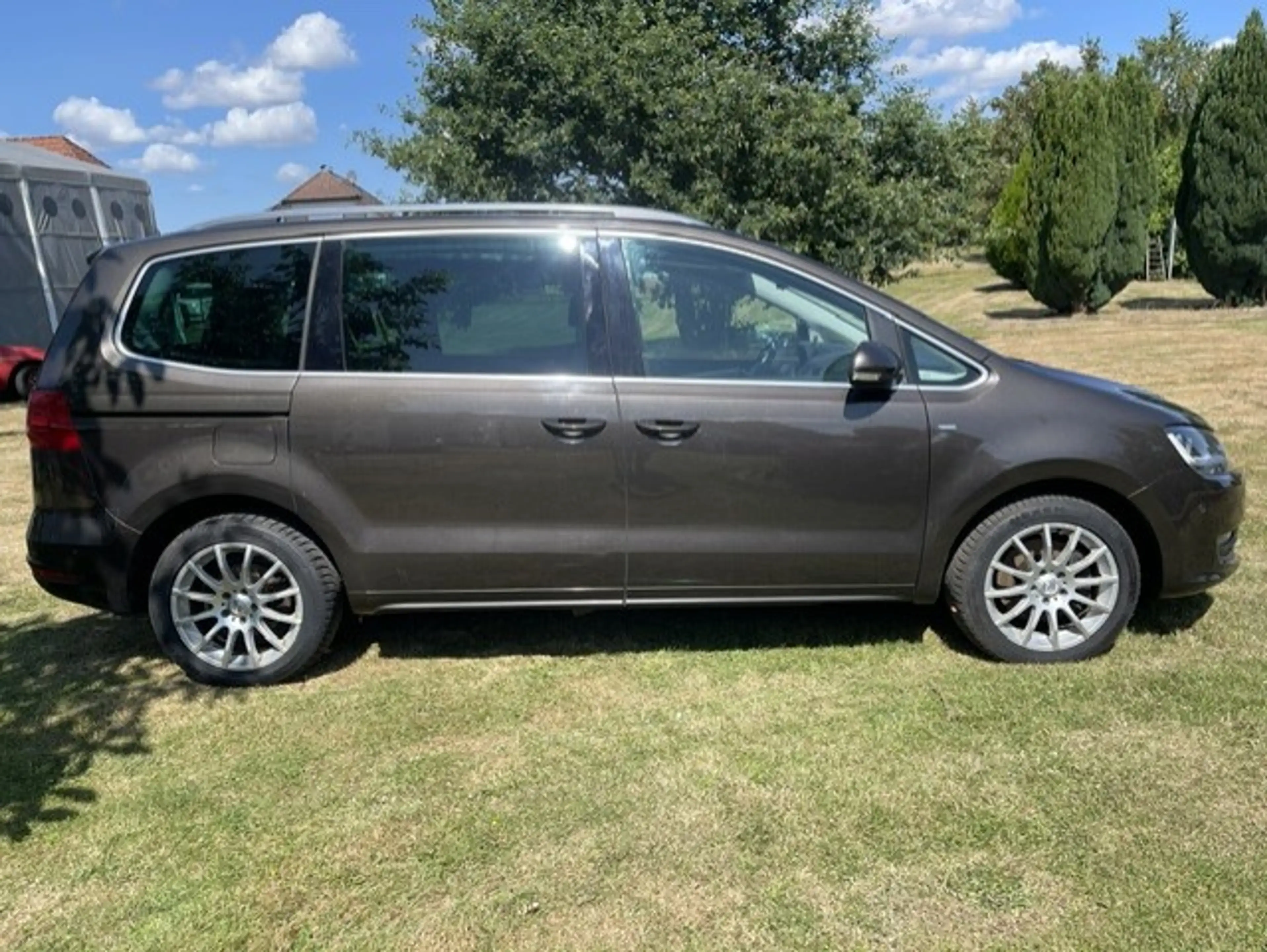 Volkswagen Sharan Sharan Diesel 2.0 TDI DSG BlueMotion Technology Cup — photo 4