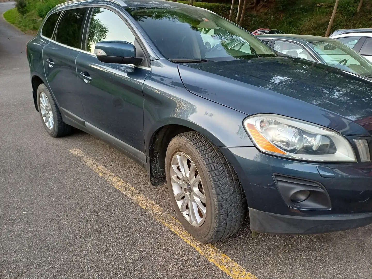 Volvo XC60 XC60 2.4 D AWD Momentum Geartronic Blauw - 1