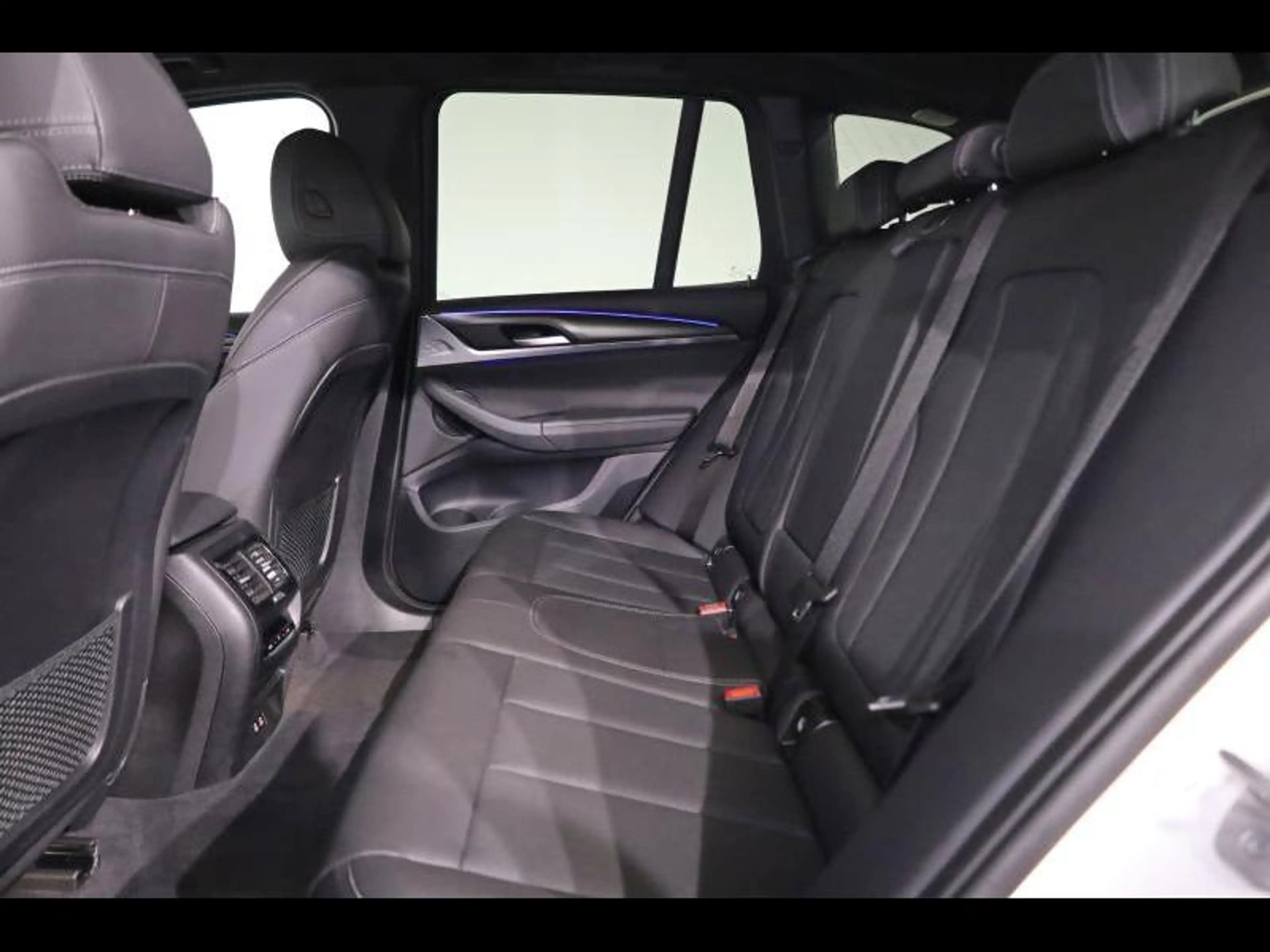 BMW X3 xDrive20d Kit M Sport — photo 10