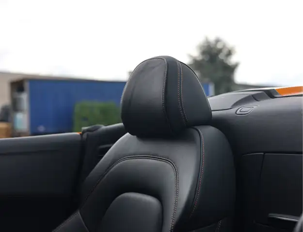 Audi R8 view 5