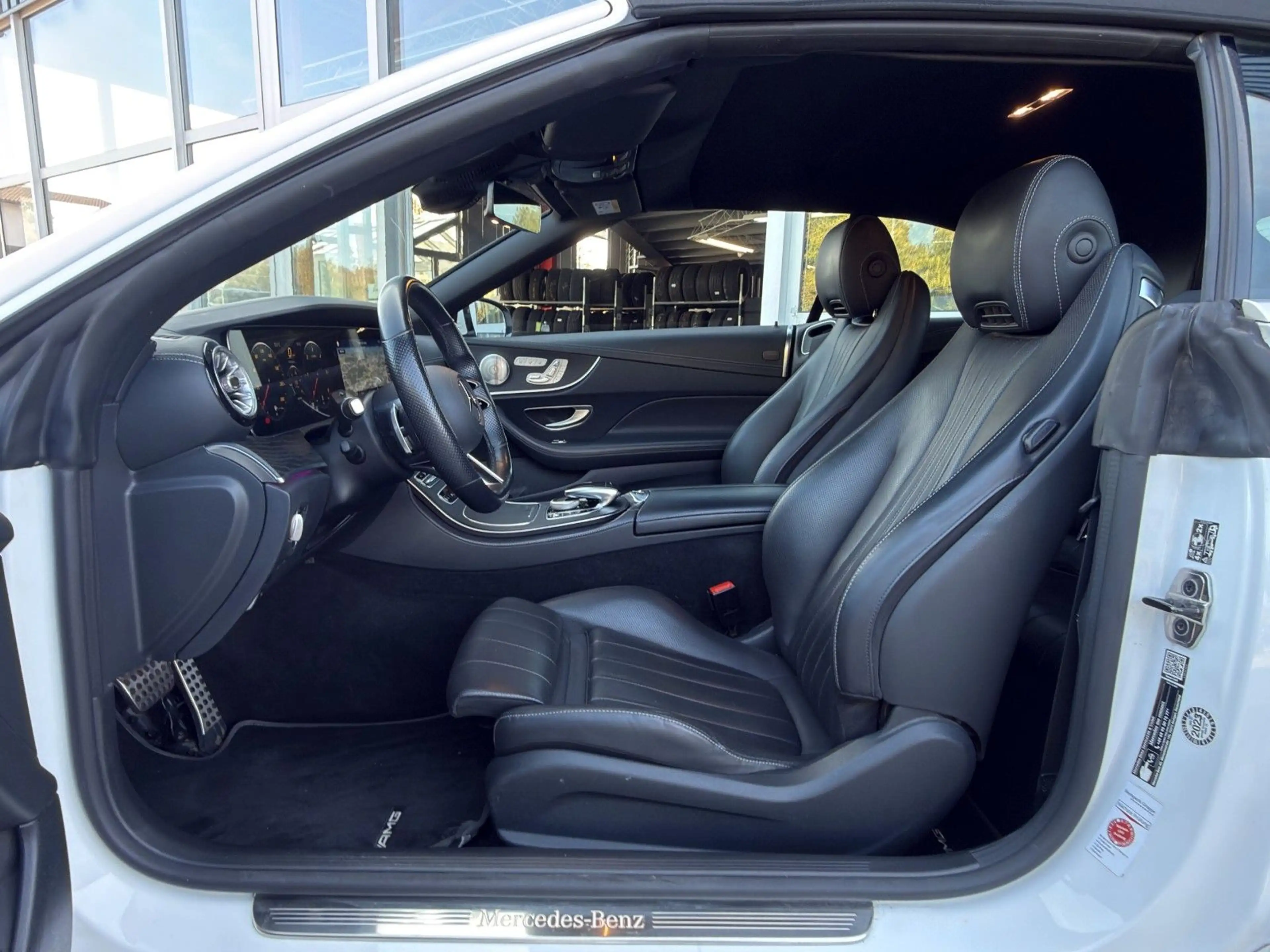 Mercedes-Benz E 400 d Cabrio 4M AMG SITZBELÜFT+HUD+AIRM+ACC+360 — photo 18