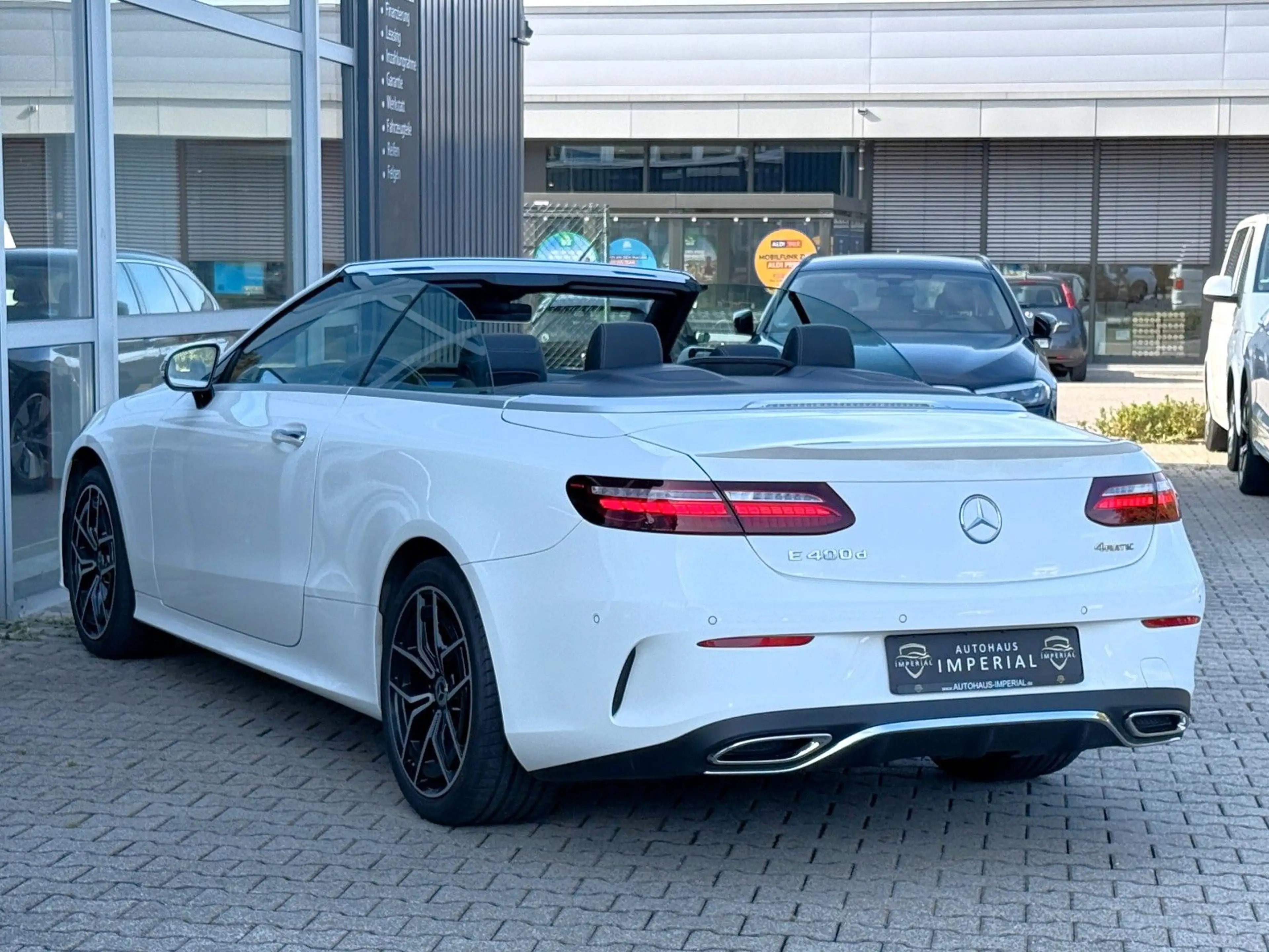 Mercedes-Benz E 400 d Cabrio 4M AMG SITZBELÜFT+HUD+AIRM+ACC+360 — photo 14