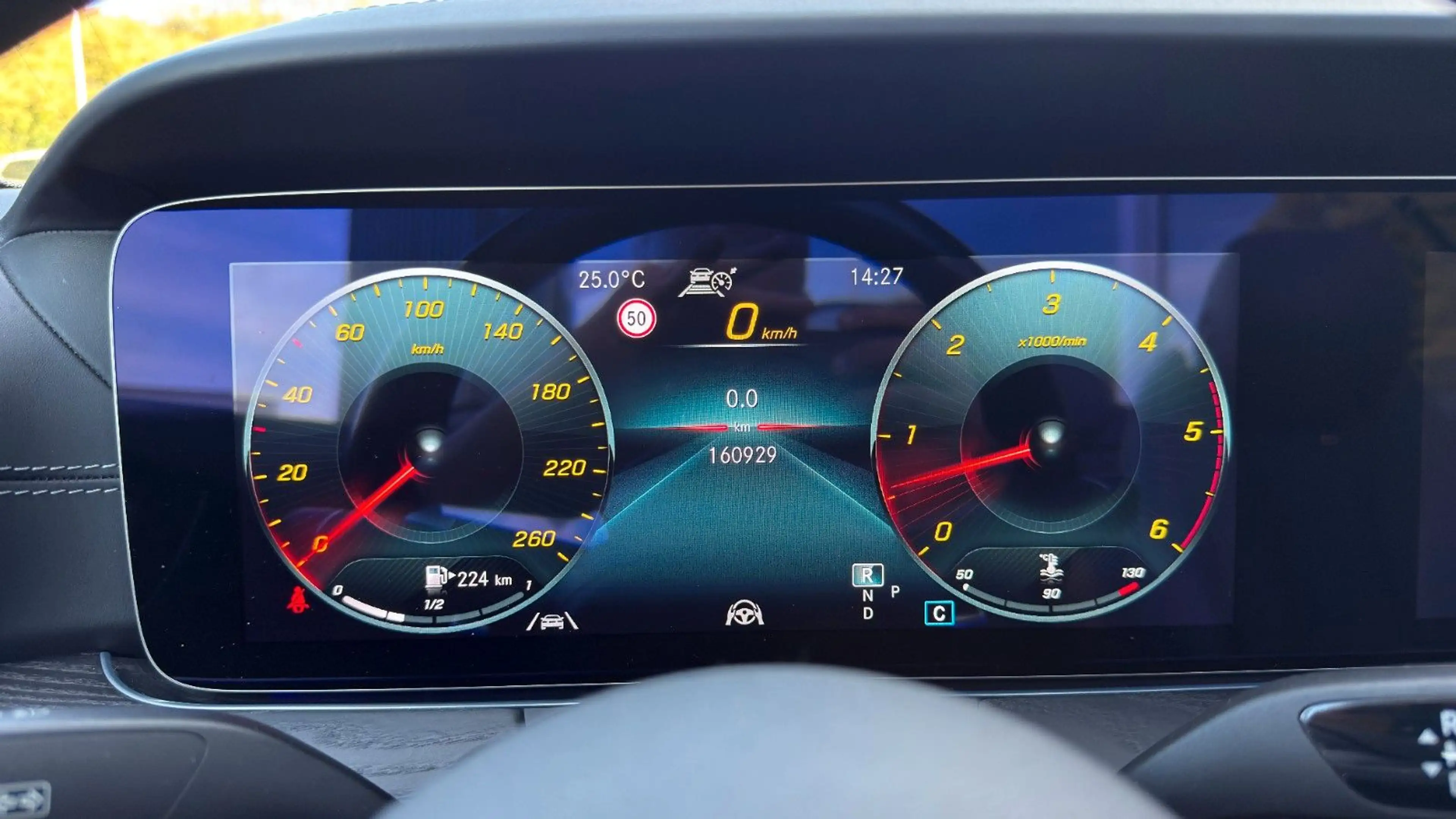 Mercedes-Benz E 400 d Cabrio 4M AMG SITZBELÜFT+HUD+AIRM+ACC+360 — photo 31