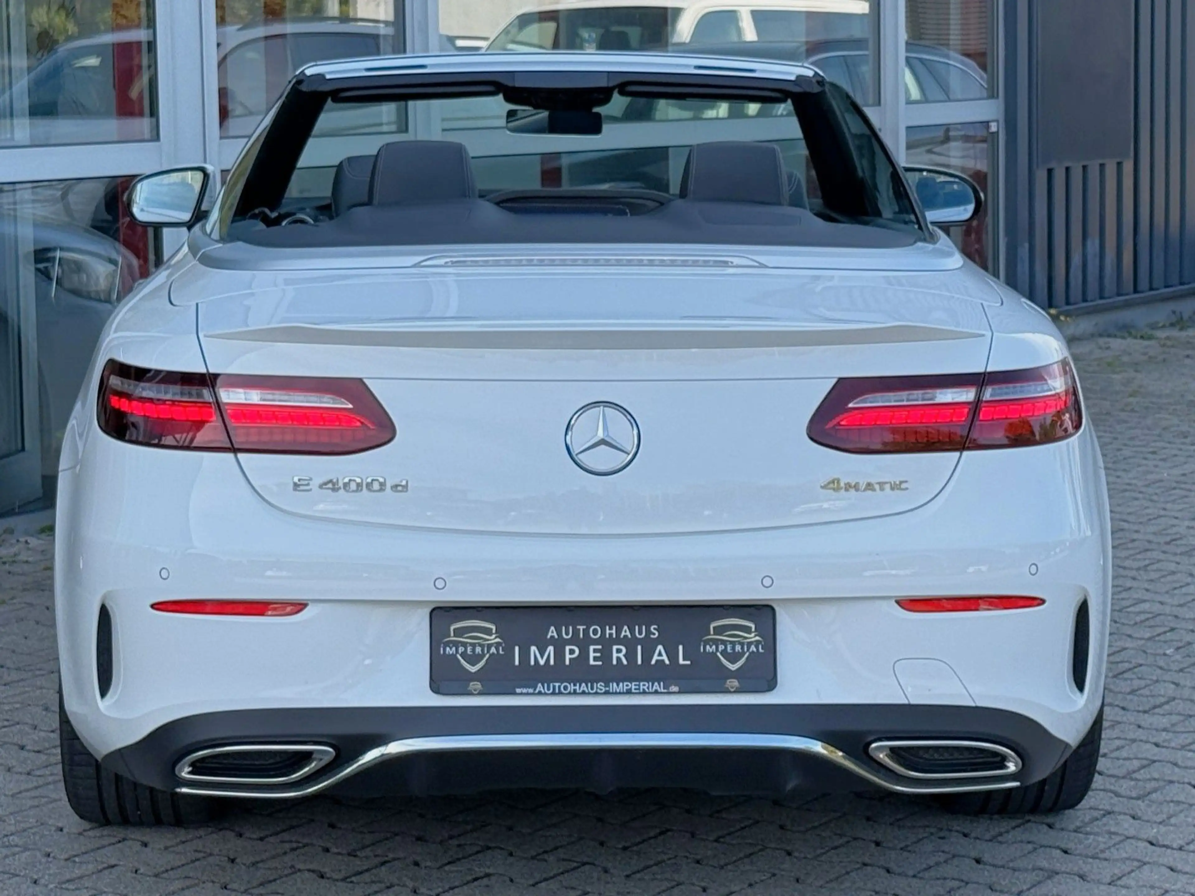 Mercedes-Benz E 400 d Cabrio 4M AMG SITZBELÜFT+HUD+AIRM+ACC+360 — photo 12