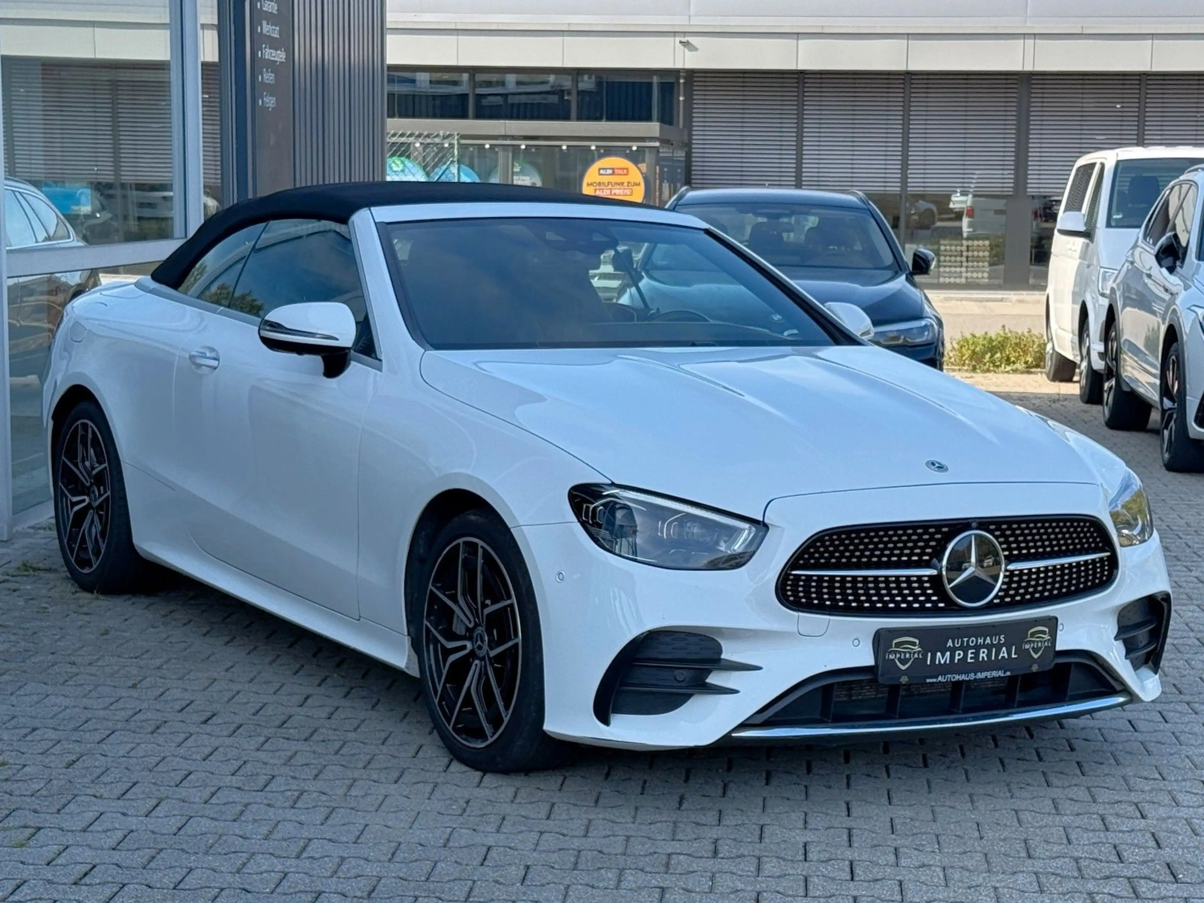 Mercedes-Benz E 400 d Cabrio 4M AMG SITZBELÜFT+HUD+AIRM+ACC+360 — photo 3