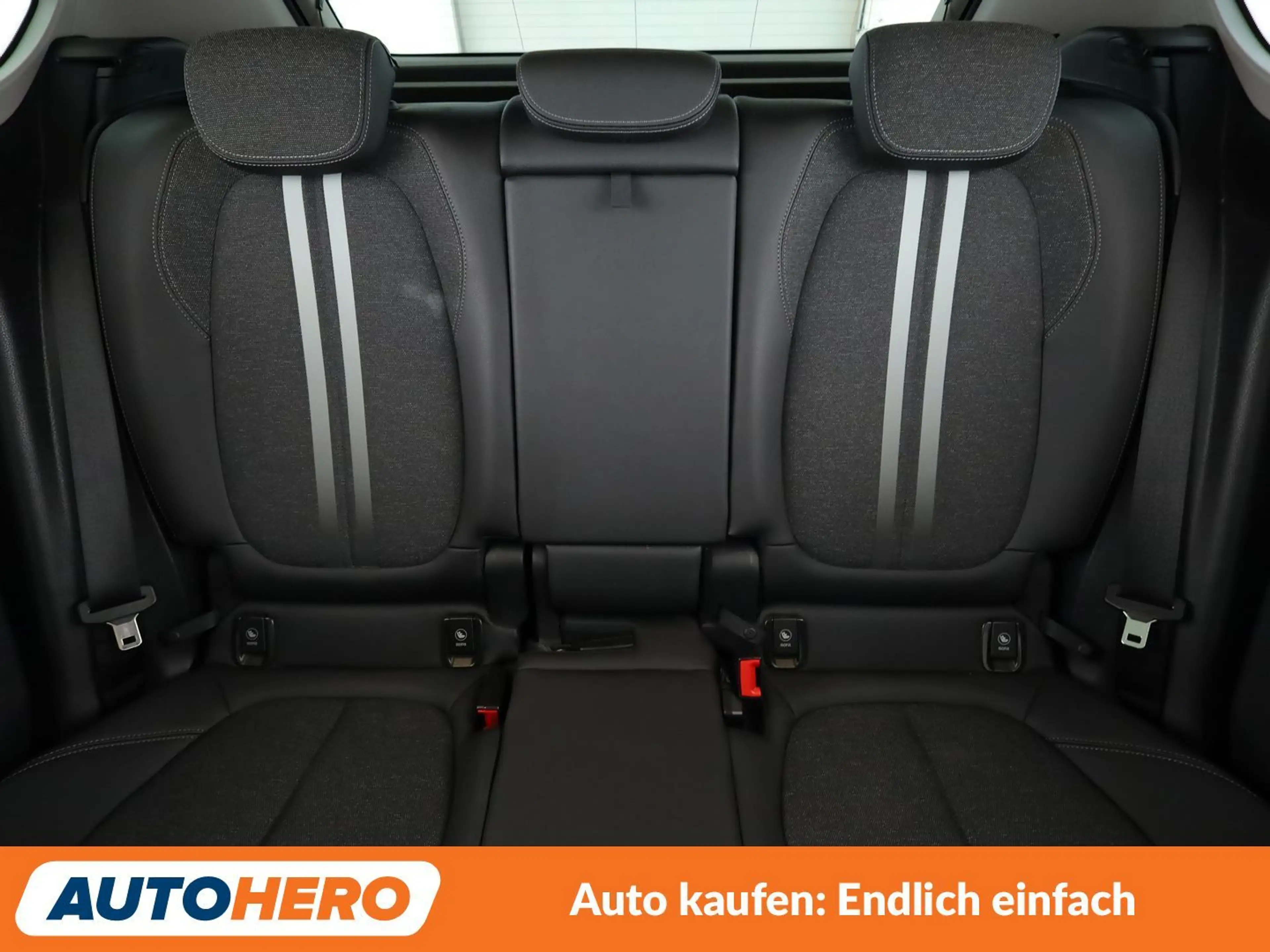 BMW 220 220i Active Tourer Sport Line Aut.*NAV*TEMPO*CAM* — photo 15
