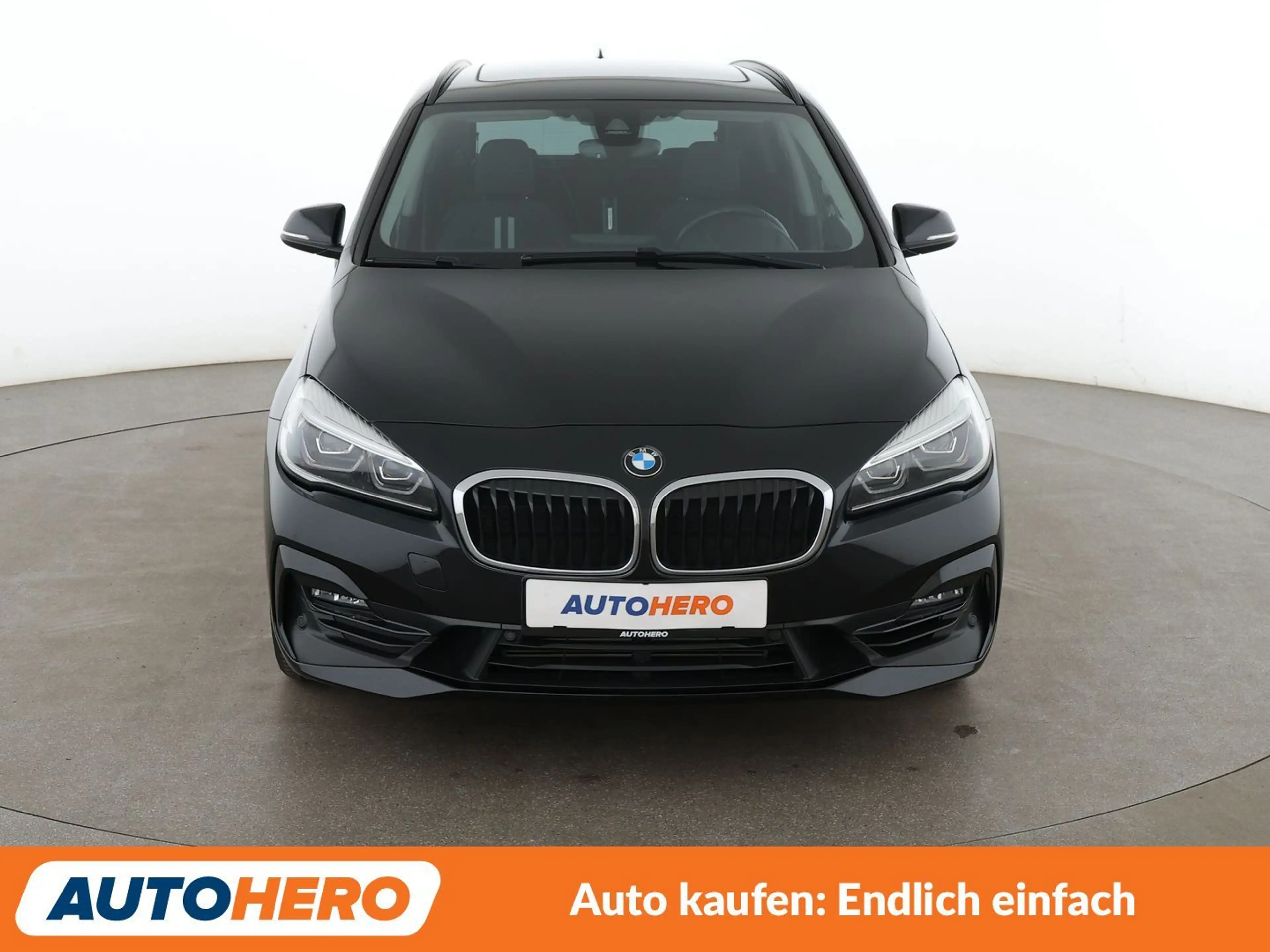 BMW 220 220i Active Tourer Sport Line Aut.*NAV*TEMPO*CAM* — photo 9