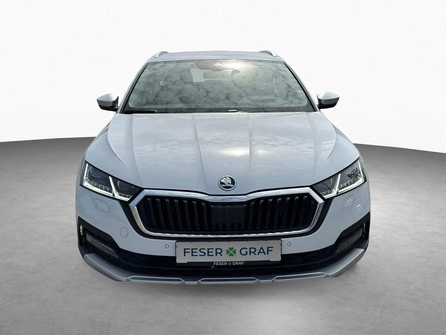 Skoda Octavia Combi SCOUT 2.0 TDI 7-DSG 4x4 *AHK*COLUMBUS*HEADUP Bianco - 2