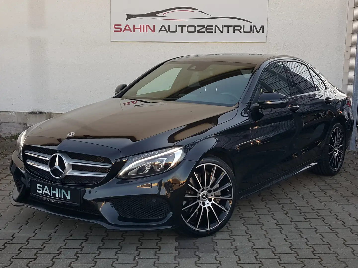 Mercedes-Benz C 300 Lim 9G-Tronic AMG Sport 360° LED Leder PTS Burm Fekete - 1