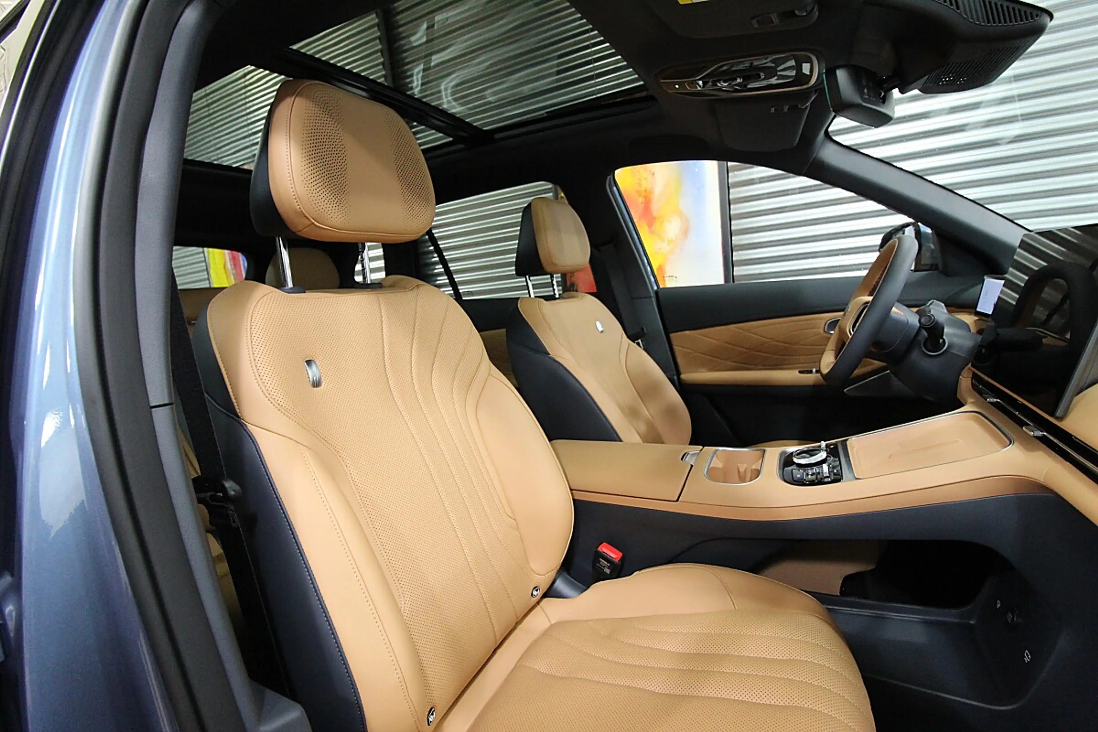 Geely EM-i Max+ — photo 6