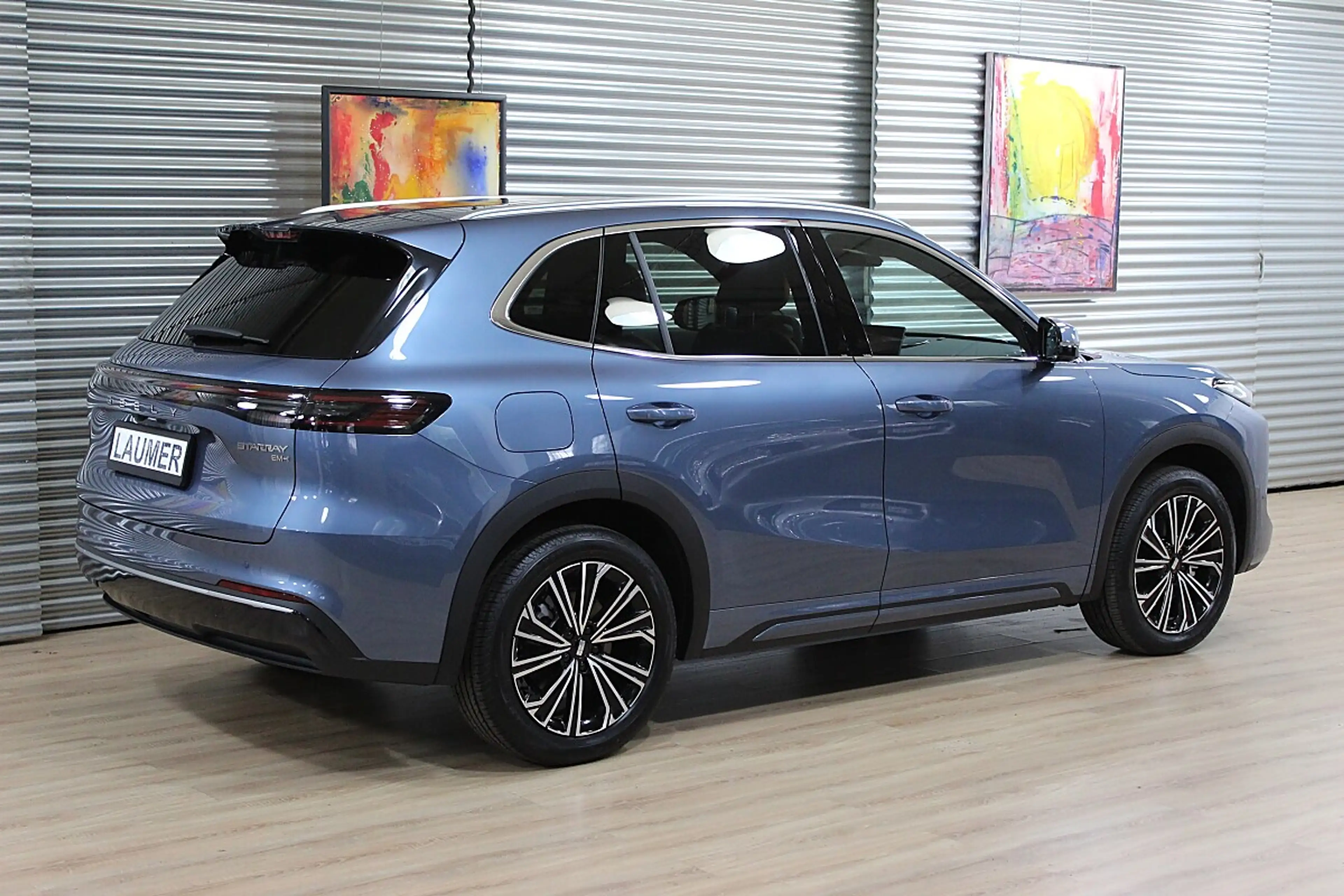 Geely EM-i Max+ — photo 8