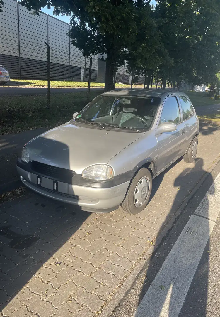 Opel Corsa 05/26 TÜV - 1
