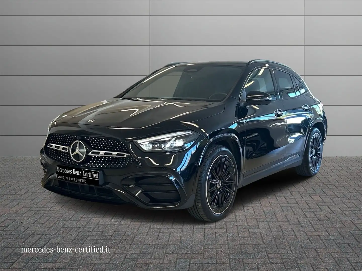 Mercedes-Benz GLA 200 d AMG Line Premium Plus auto Nero - 1