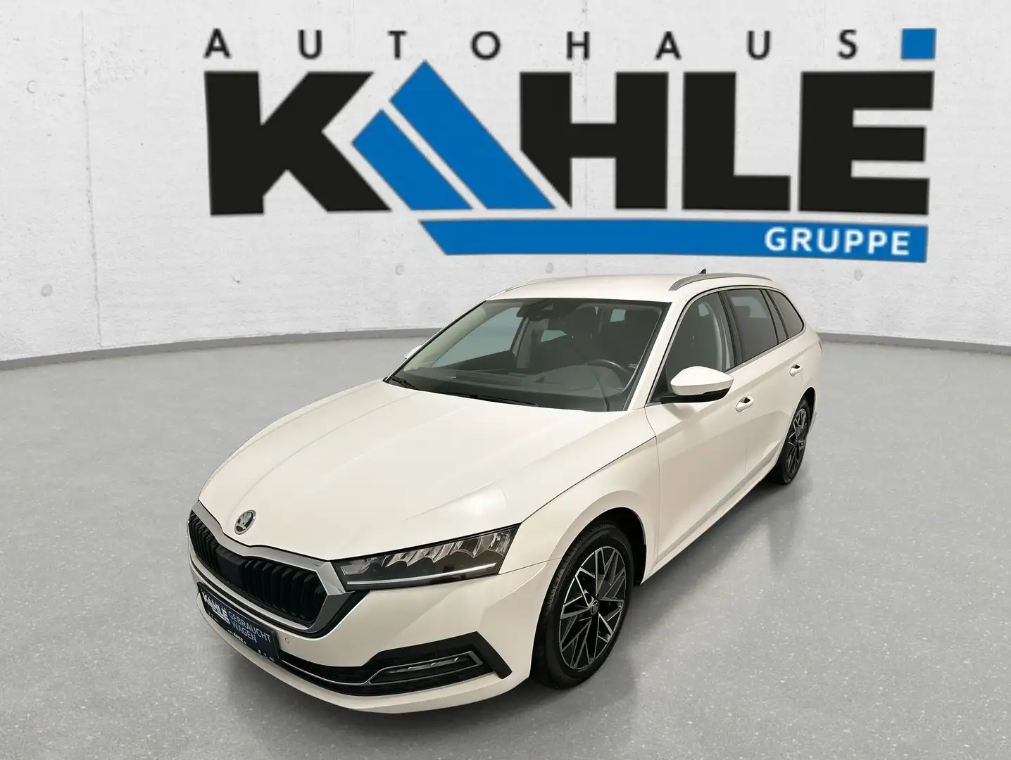 Skoda Octavia Combi Style 2.0TDI DSG AHK Navi LED Wit - 1