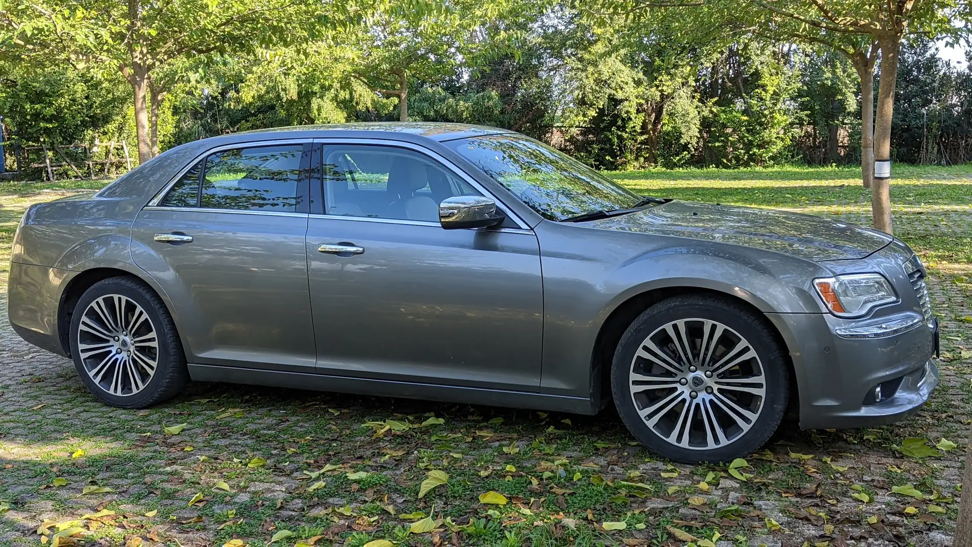 Lancia Thema Thema 2011 3.0 V6 mjt II Executive 239cv auto Grigio - 2