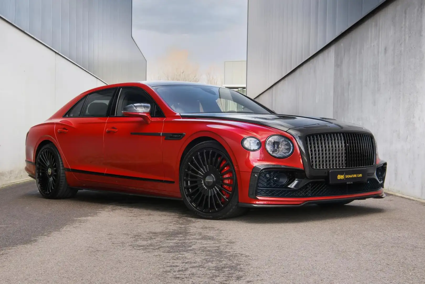 Bentley Flying Spur 4.0 V8 | MANSORY | Carbon | 4 zitter | Pano | 360 Rood - 1