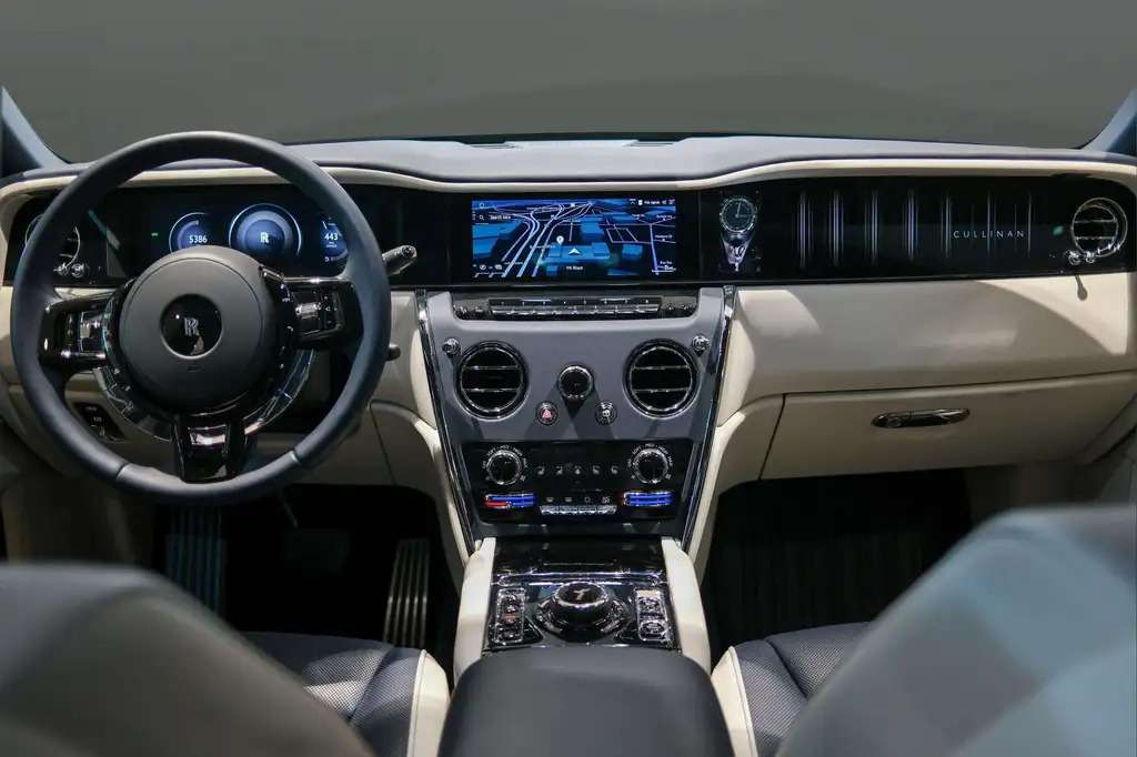 2025 Rolls-Royce Cullinan + Lux Tax — снимка 1