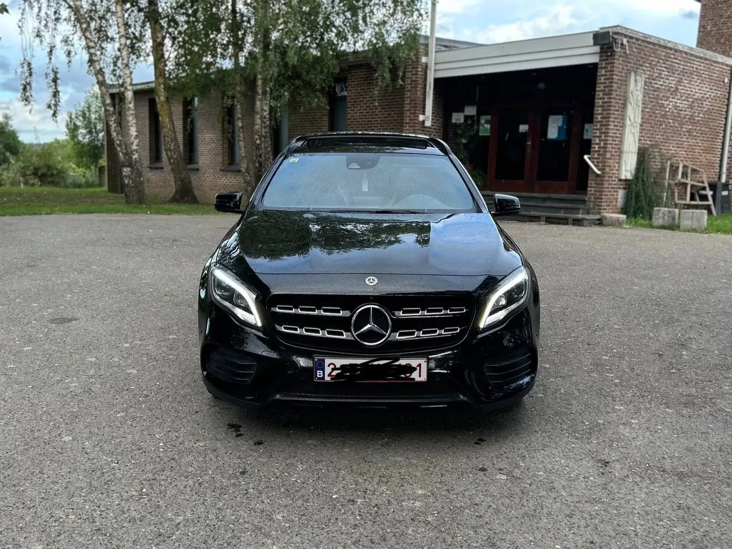 Mercedes-Benz GLA 180 GLA 180 Business Solution AMG Negru - 2