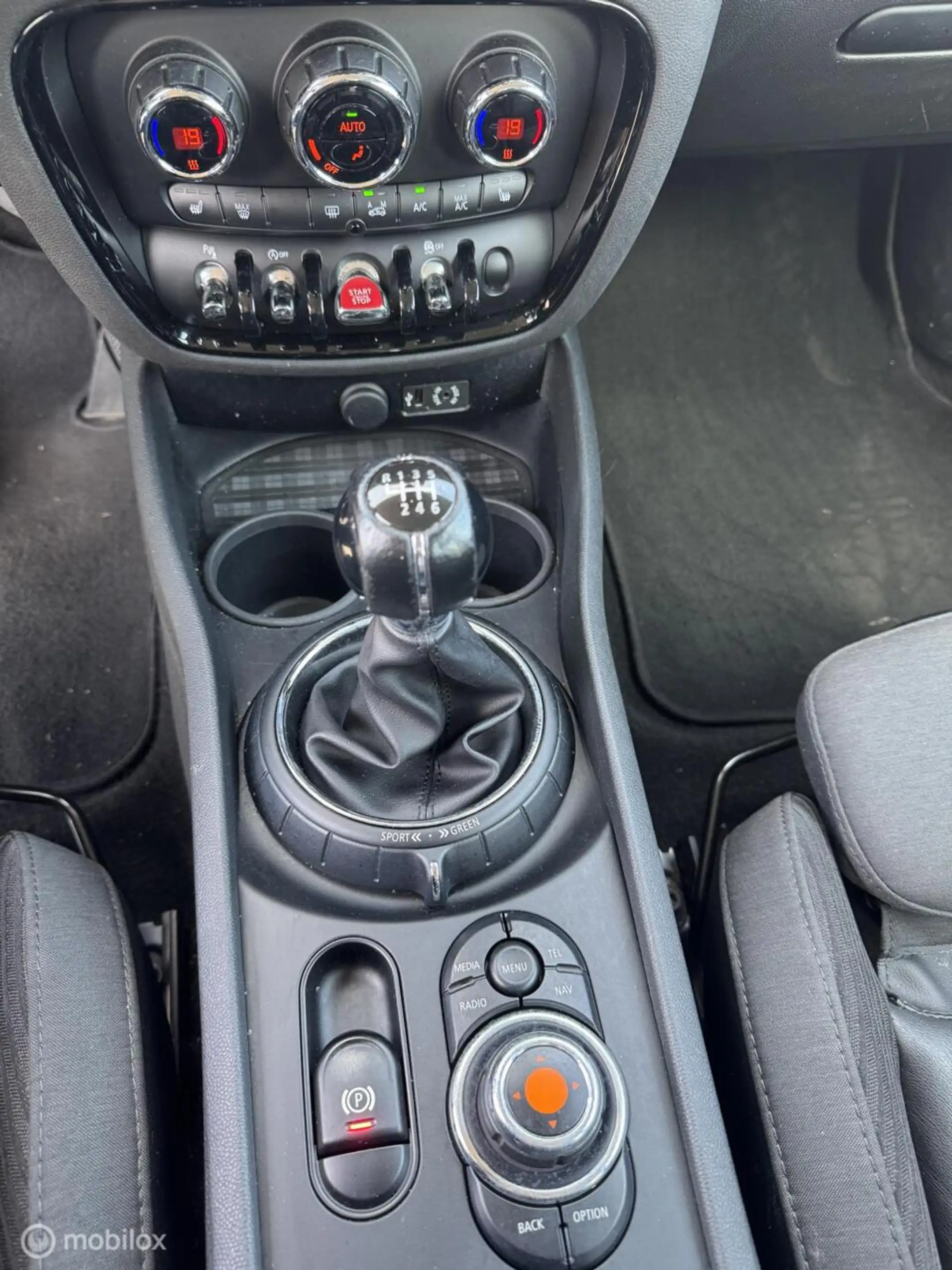 MINI Cooper Clubman 1.5 |Xenon| sportstoelen| stoel verwarming|cruise — photo 15