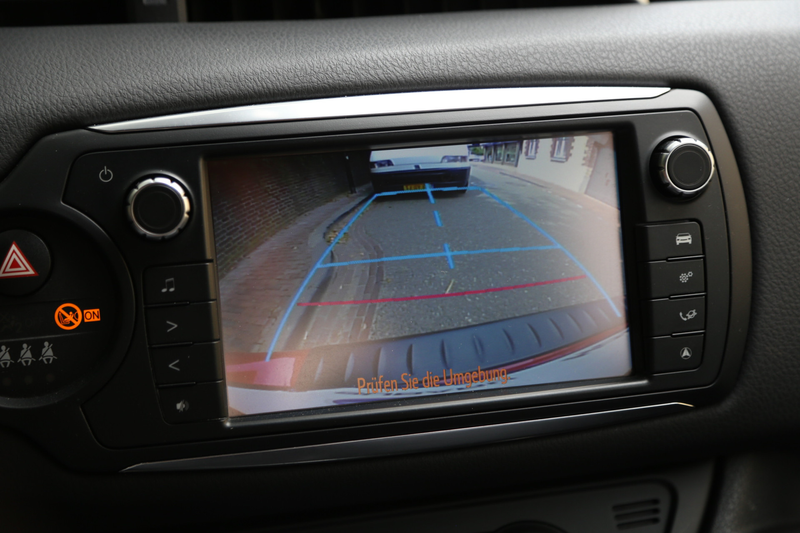 Toyota Yaris 1.5 Hybrid Dynamic Bi-Tone Navi Camera — photo 7