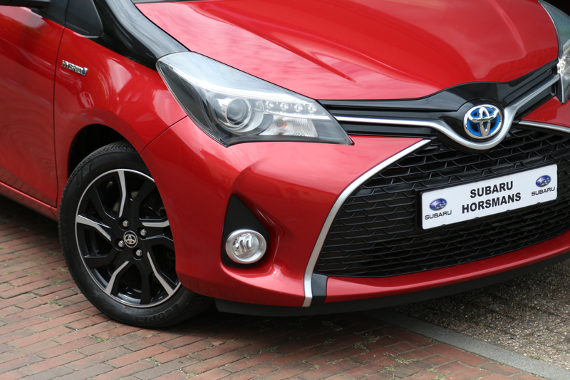 Toyota Yaris 1.5 Hybrid Dynamic Bi-Tone Navi Camera — photo 13