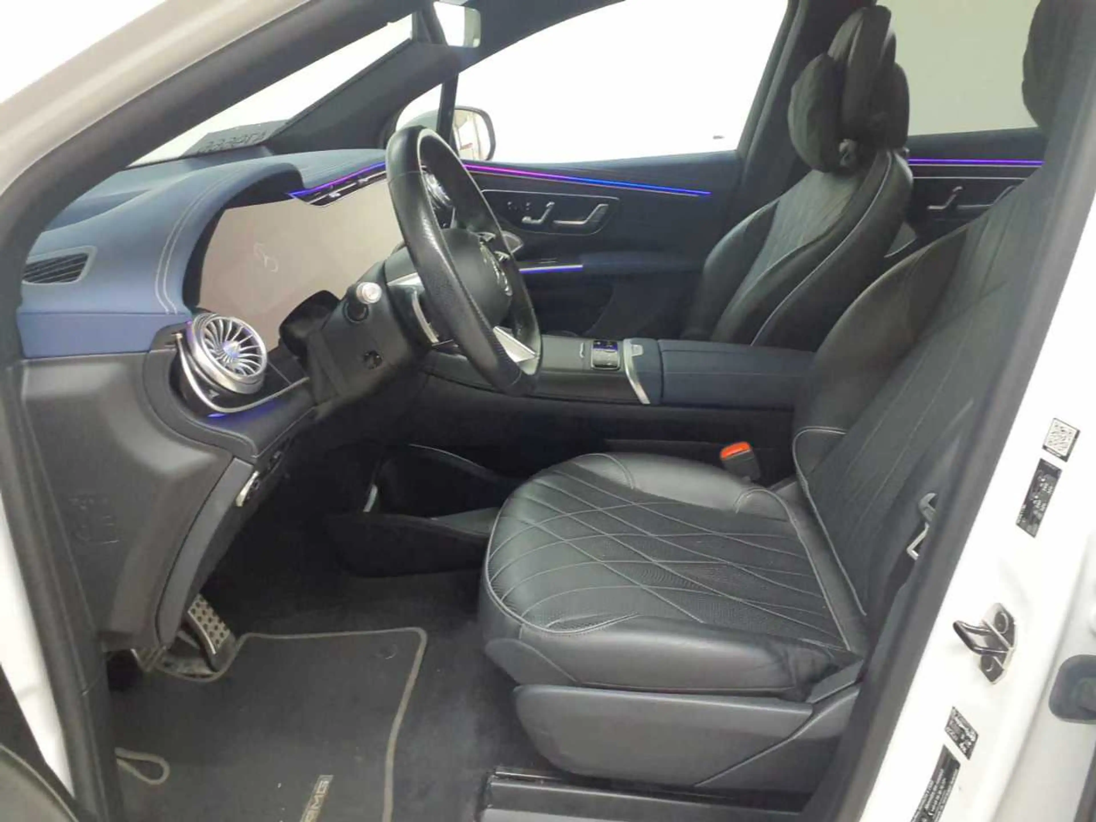 Mercedes-Benz EQS SUV EQS SUV500 4M AMG Adv+ Premium Pano 7Si — photo 3