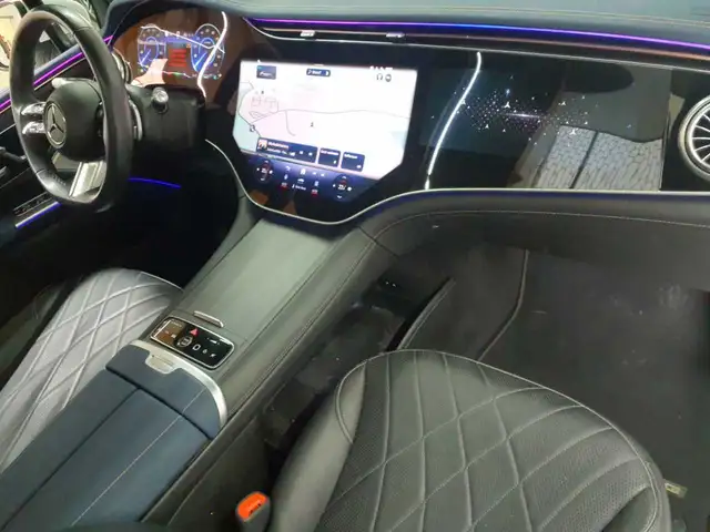 Mercedes-Benz Eqs view 15