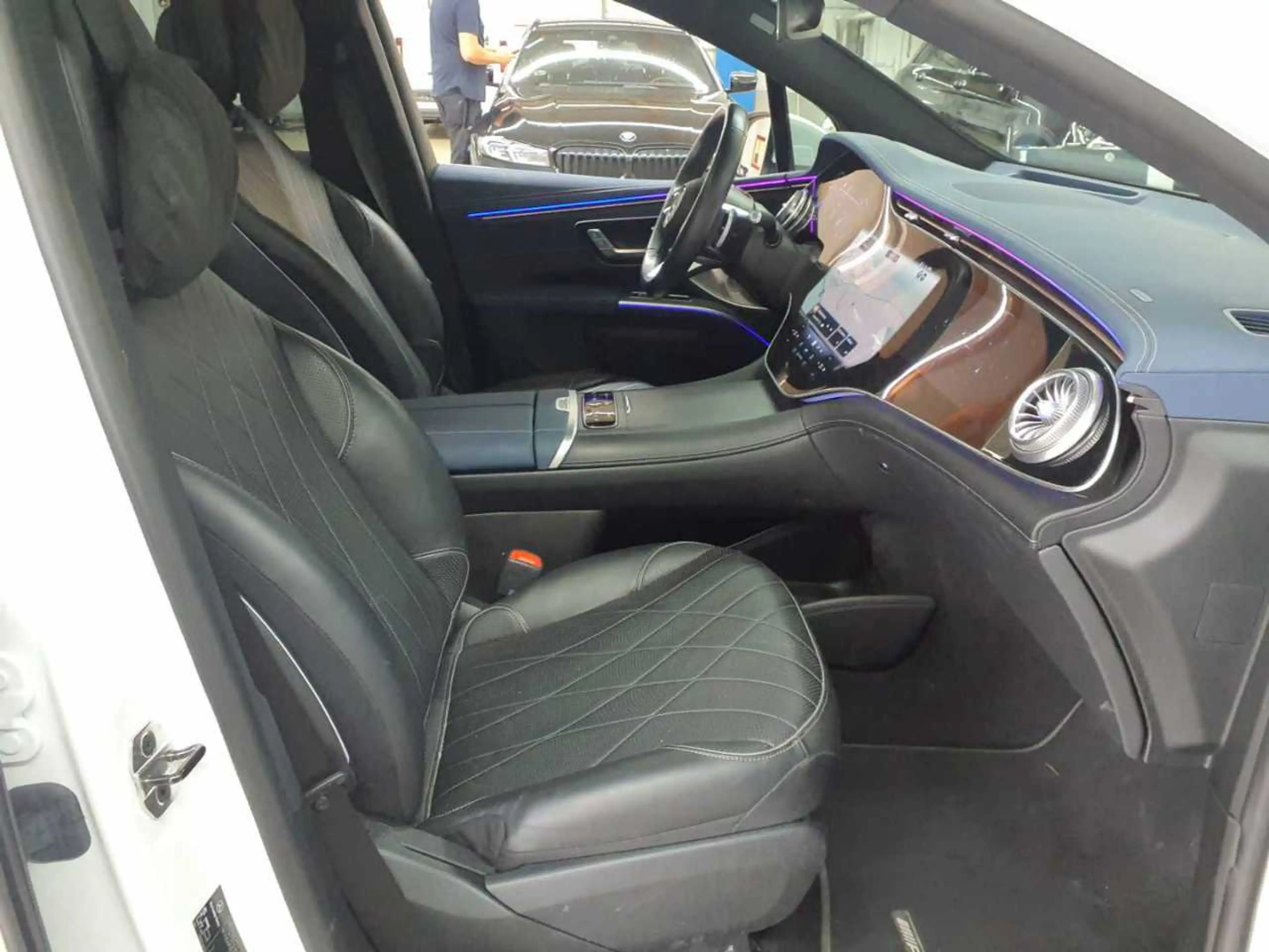 Mercedes-Benz EQS SUV EQS SUV500 4M AMG Adv+ Premium Pano 7Si — photo 14