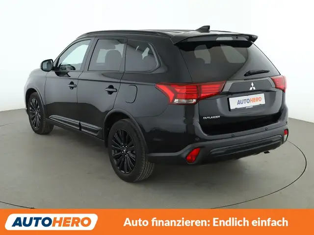 Mitsubishi Outlander view 4
