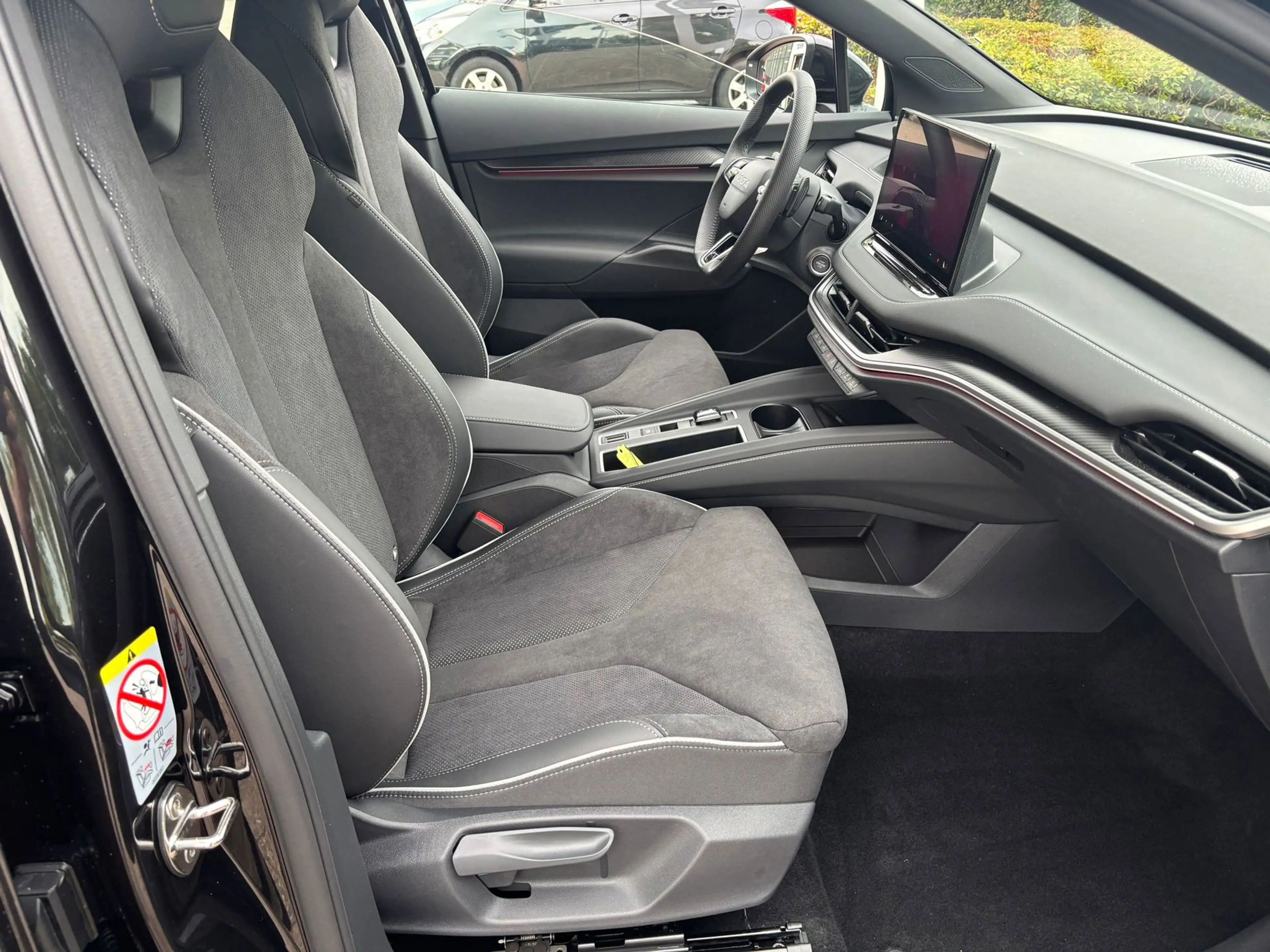Skoda Elroq 60 Sportline — photo 10