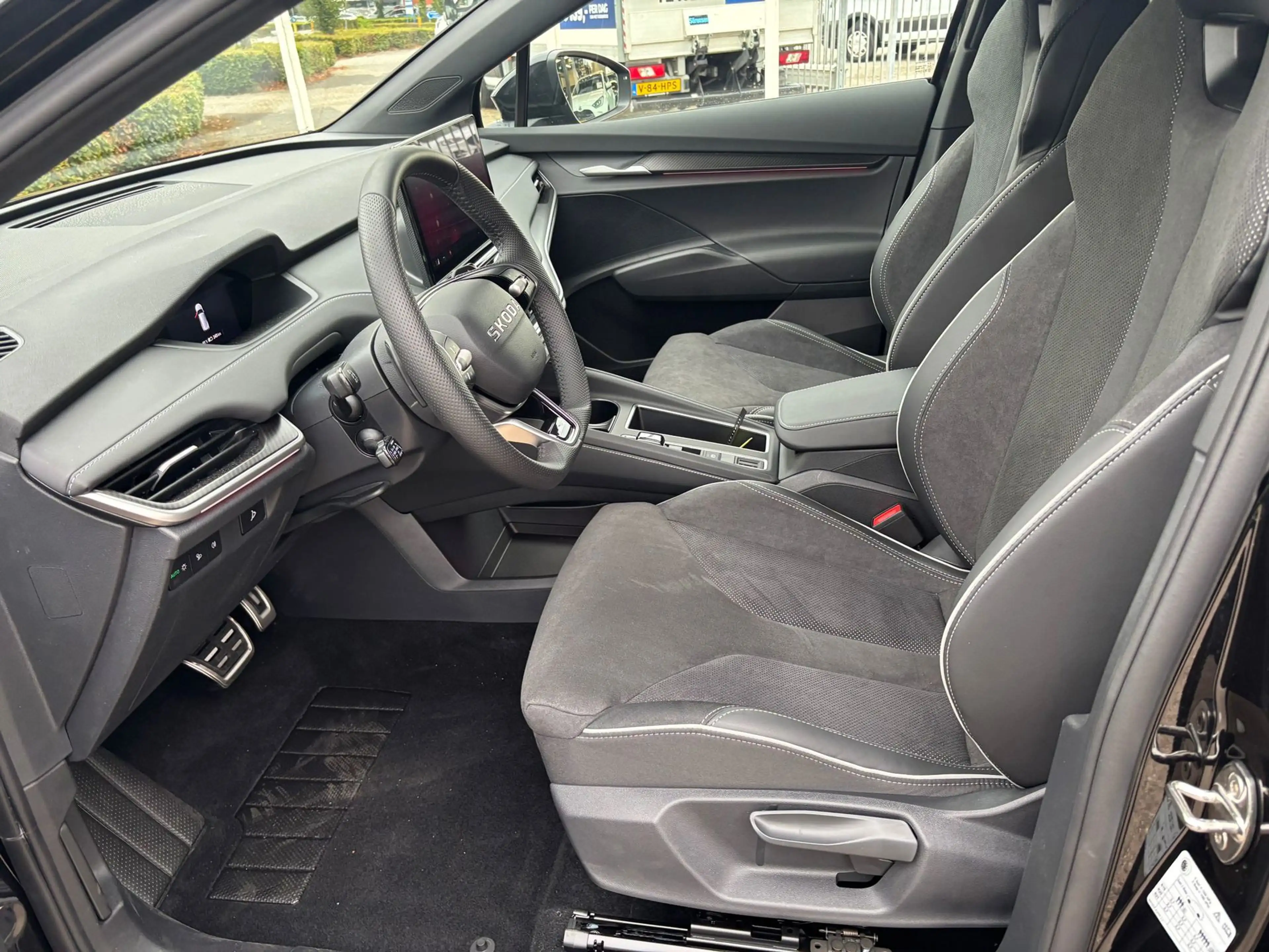 Skoda Elroq 60 Sportline — photo 9