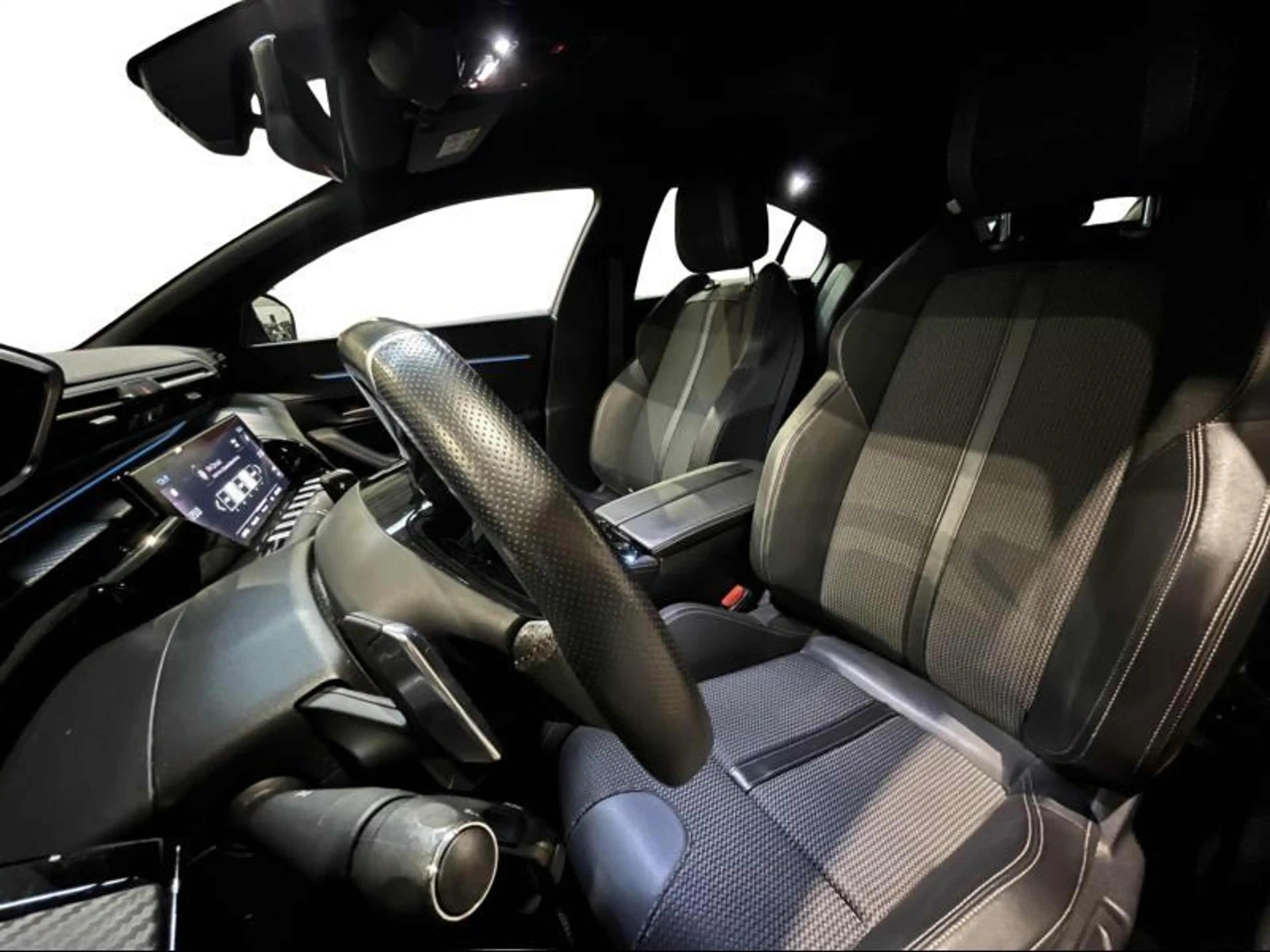 Peugeot 508 GT Line — photo 14