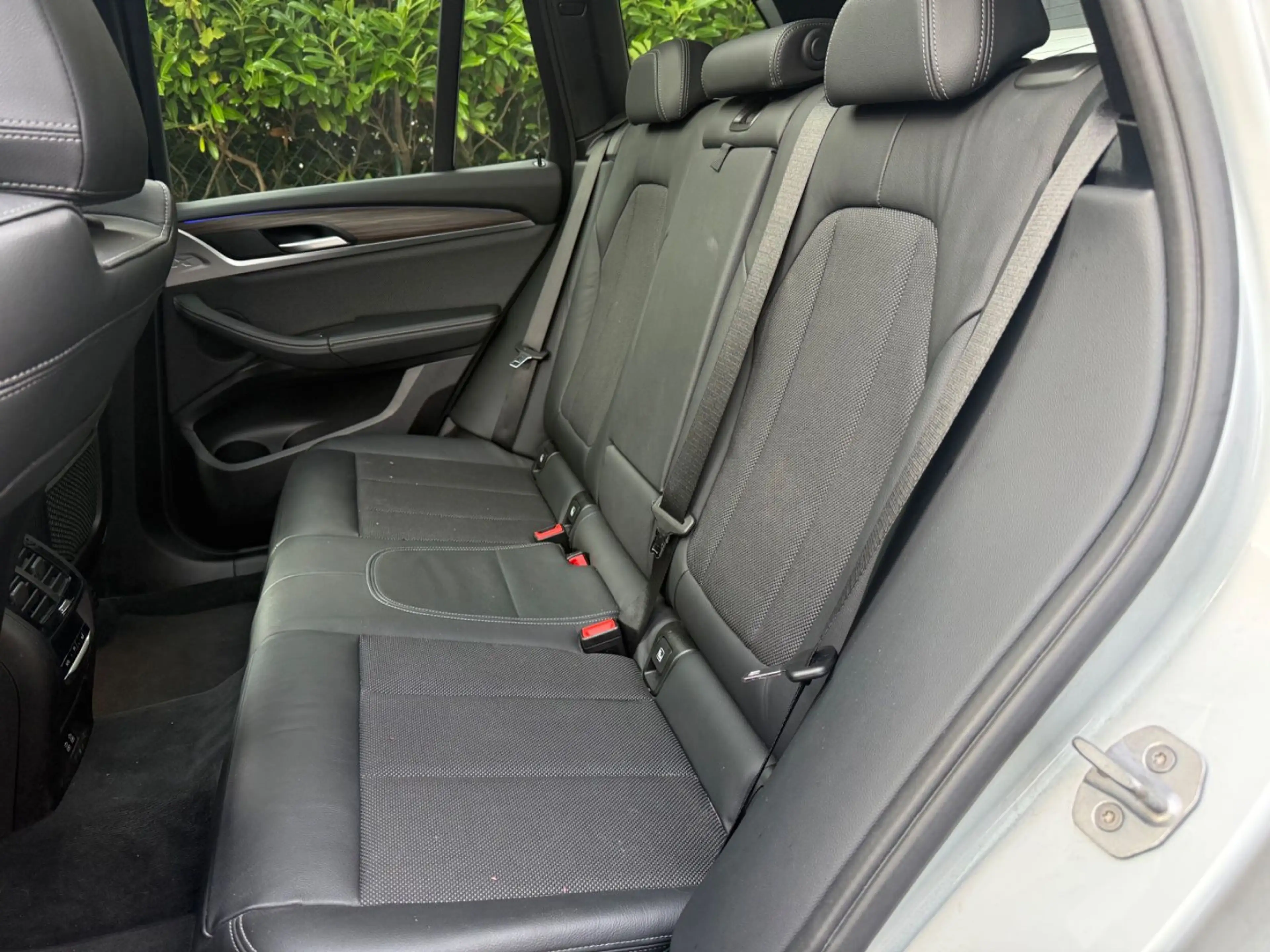 BMW X3 xDrive 20 d Mod:2020 M-Lenkrad Pano Kamera — photo 11