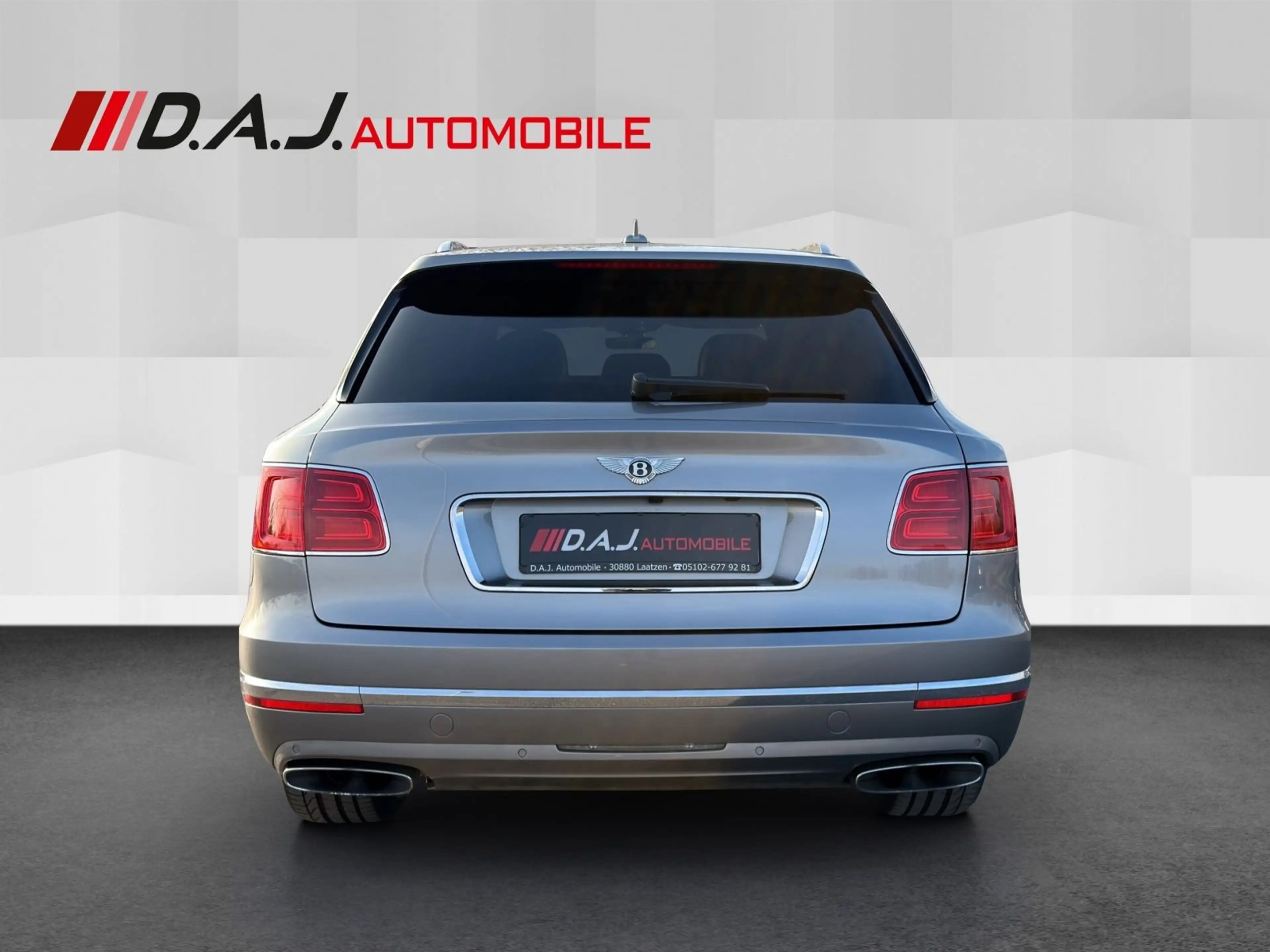 Bentley Bentayga 6.0 W12 4WD Massage Night Sitzb ACC HuD — photo 4