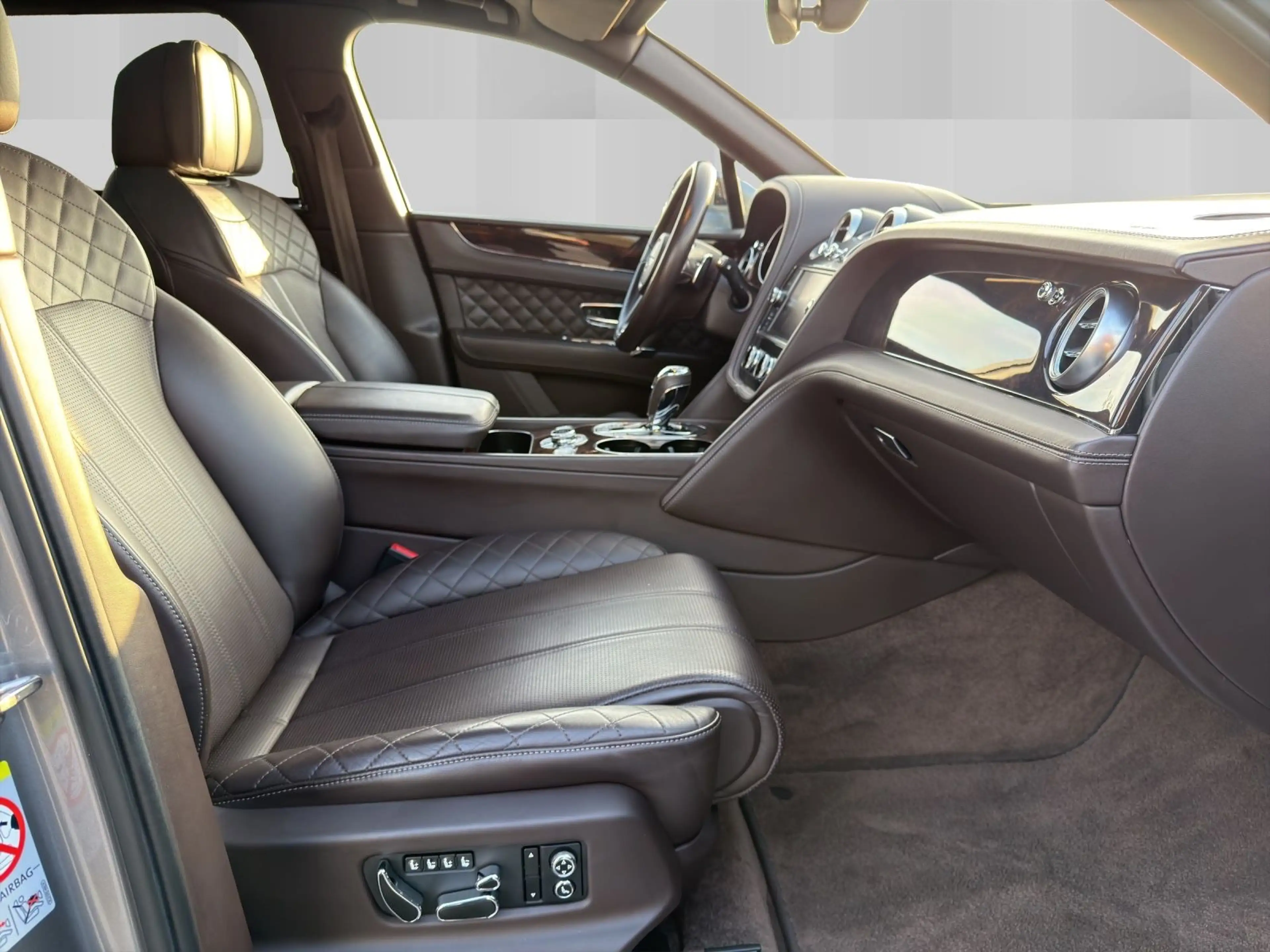 Bentley Bentayga 6.0 W12 4WD Massage Night Sitzb ACC HuD — photo 13