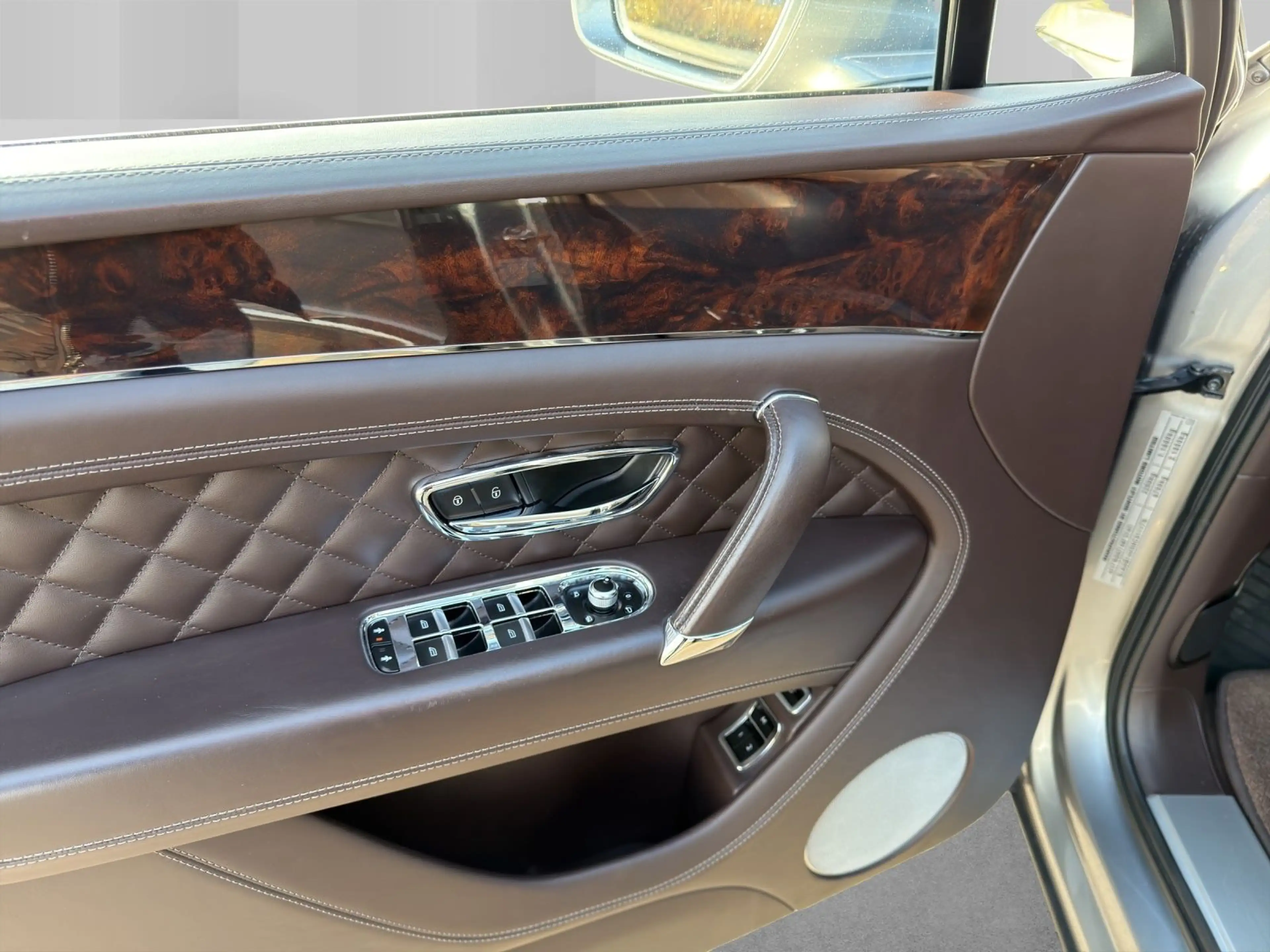 Bentley Bentayga 6.0 W12 4WD Massage Night Sitzb ACC HuD — photo 10