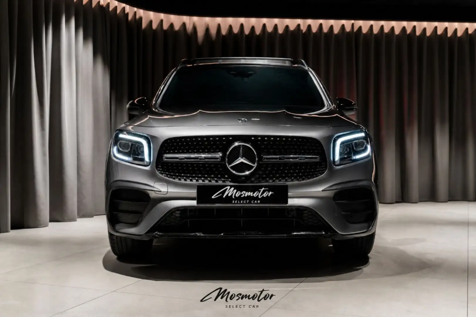 Mercedes-Benz GLB 200 200d 8G-DCT 7 plazas Gris - 2