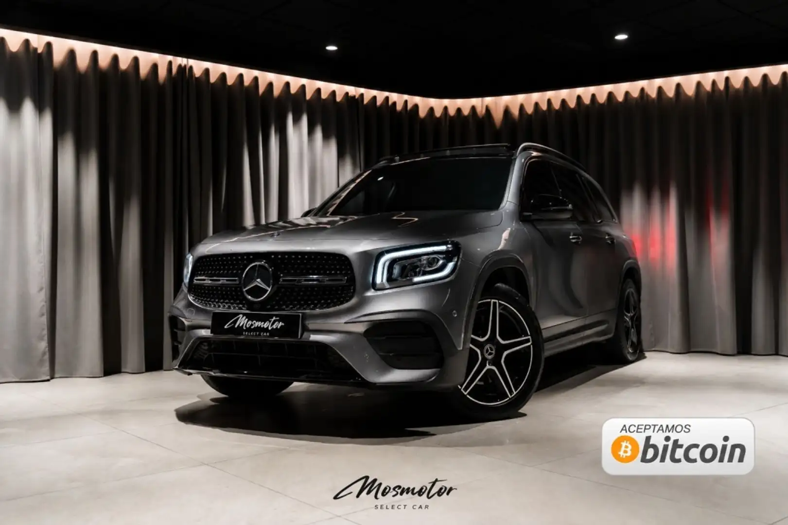 Mercedes-Benz GLB 200 200d 8G-DCT 7 plazas Gris - 1