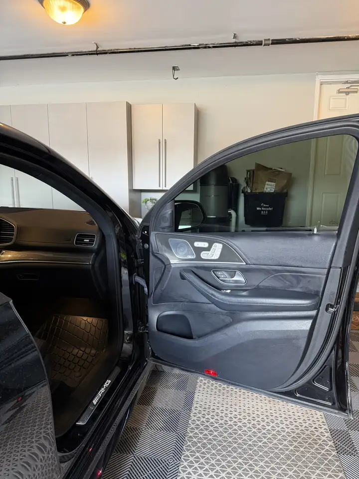 Mercedes-Benz GLE снимка Mercedes-Benz GLE