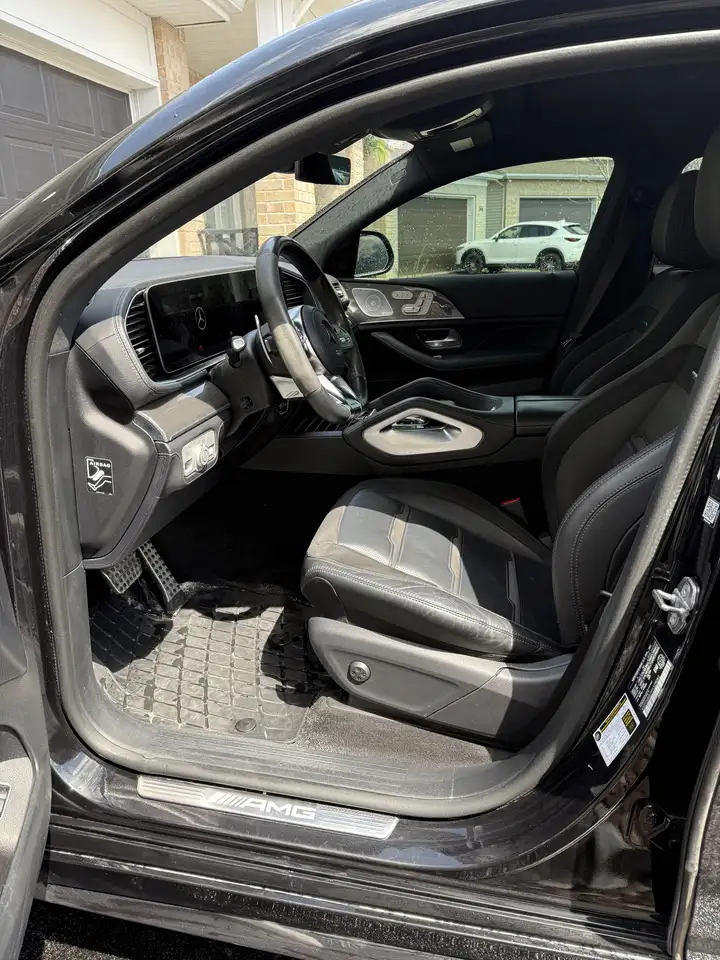 Mercedes-Benz GLE снимка Mercedes-Benz GLE
