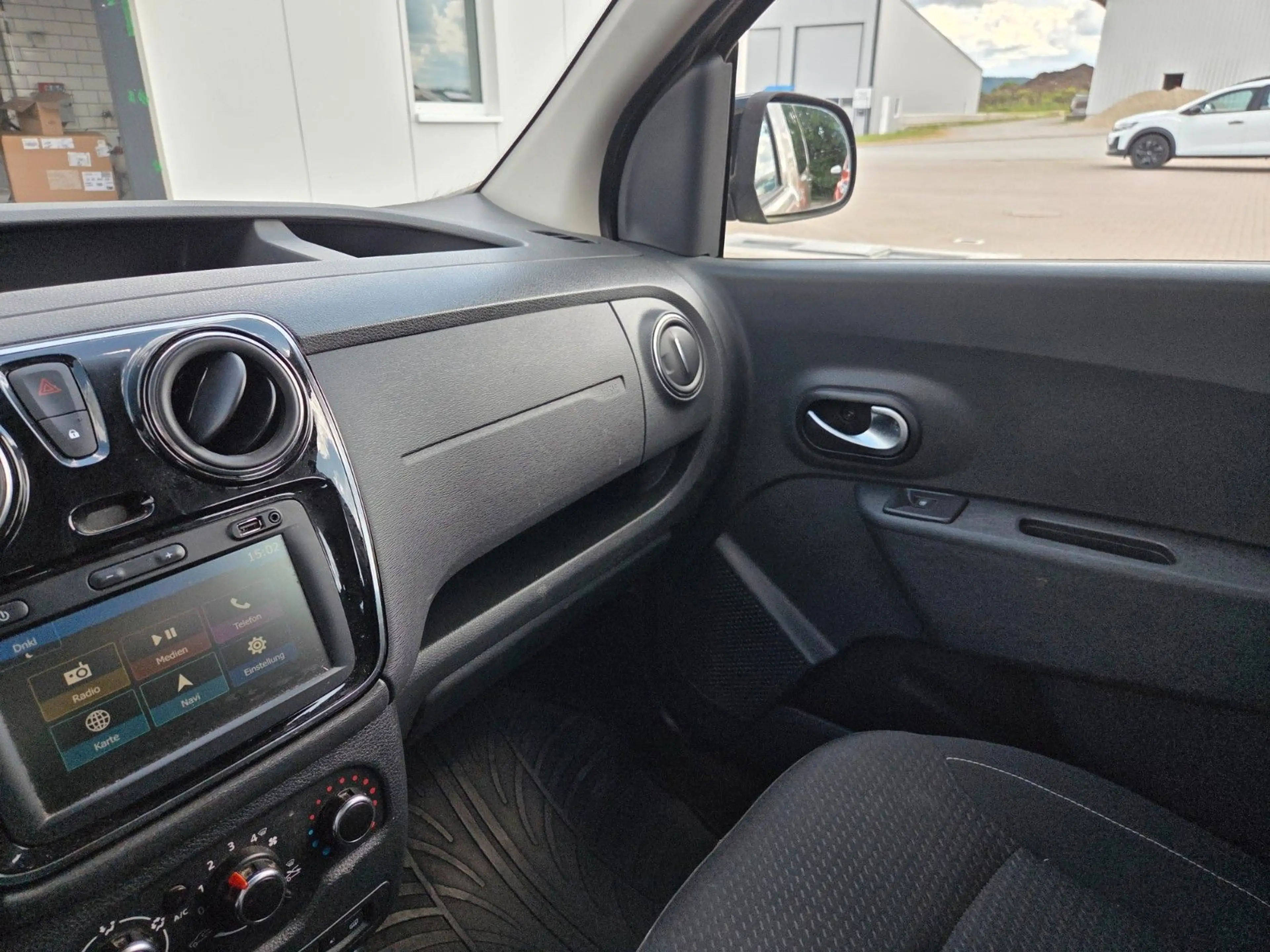 Dacia Dokker TCe 130 Comfort GPF Navi AHK Sitzheizung — photo 14