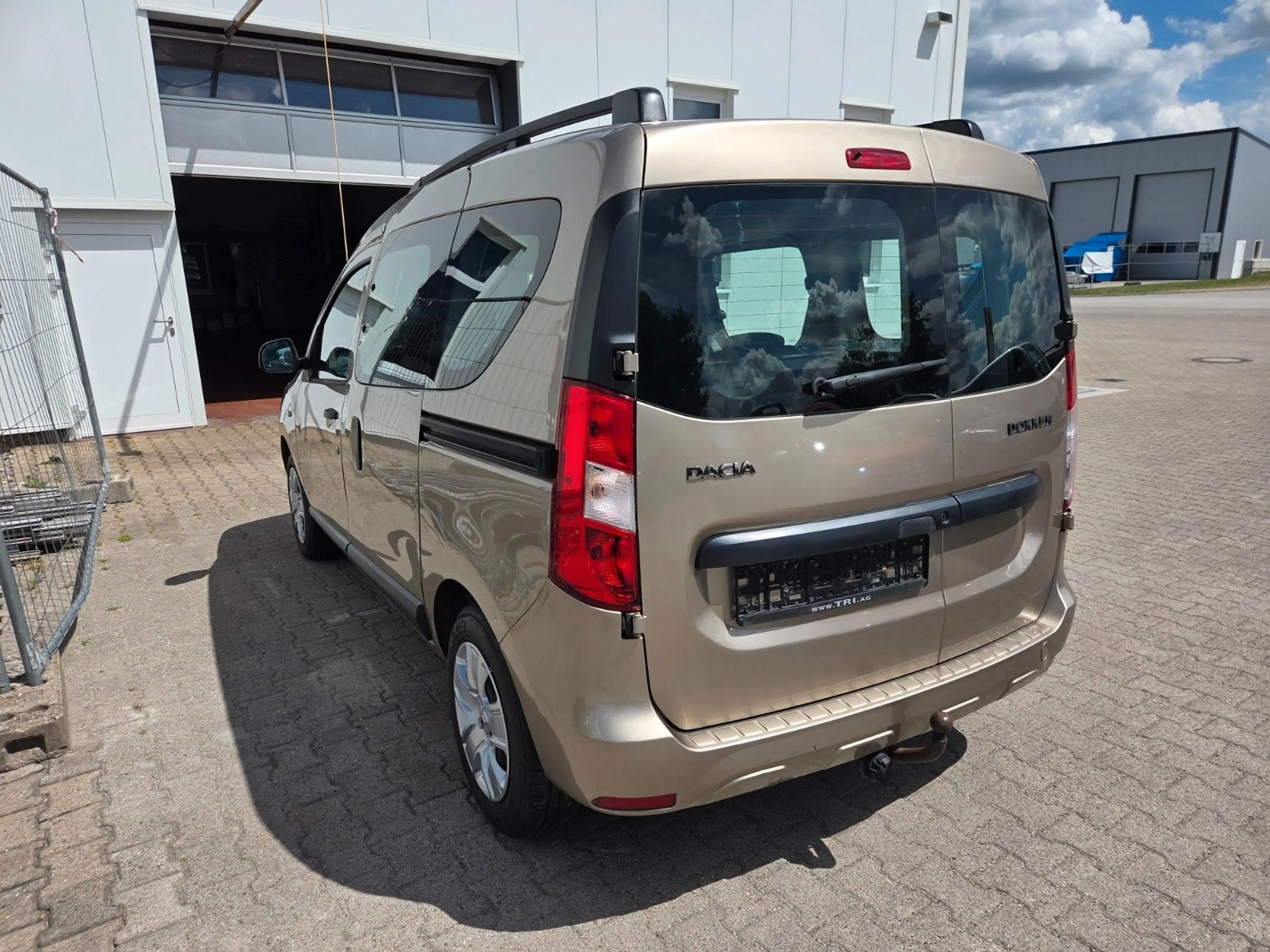Dacia Dokker TCe 130 Comfort GPF Navi AHK Sitzheizung — photo 6