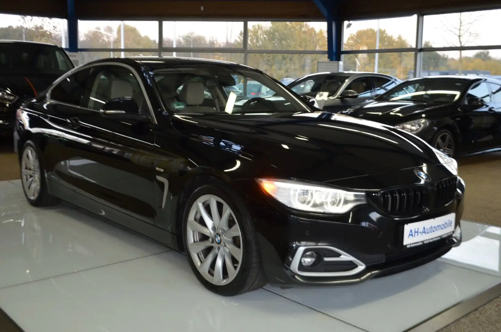 BMW 420 d Coupe XENON / NAVI / LEDER / TOTWINKEL Schwarz - 2