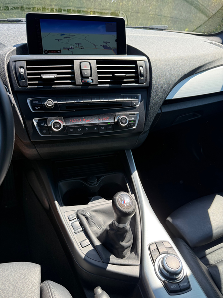 BMW 114 1-serie 114i Business+ Clima | Leer | Navi | LM | — photo 14